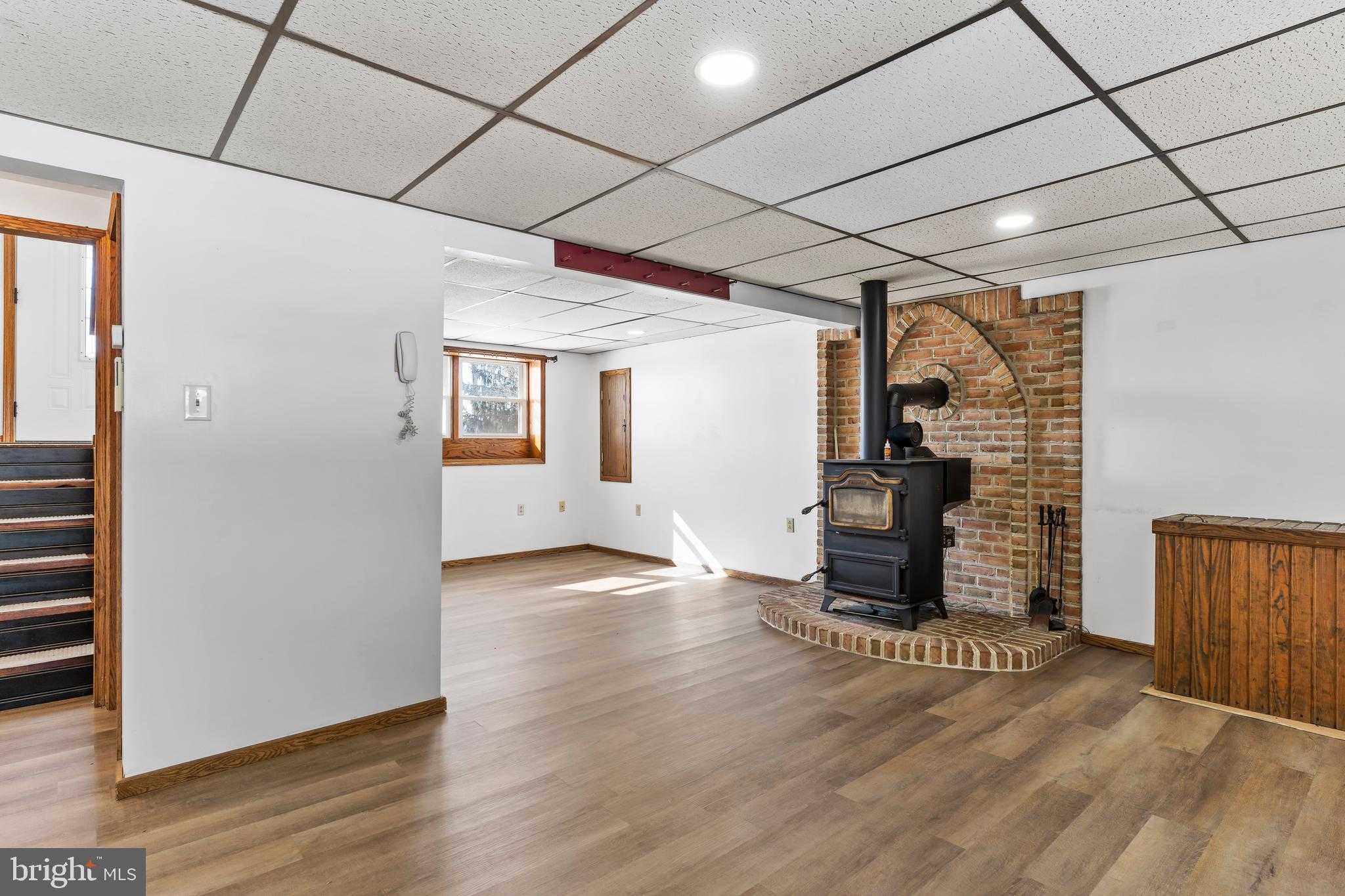 3370 Grandview Dr photo 36