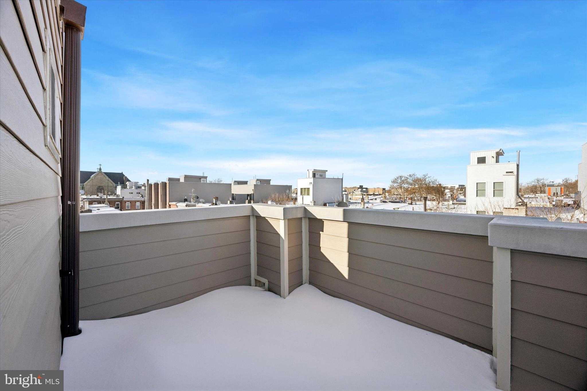 1327 S Hollywood St photo 20