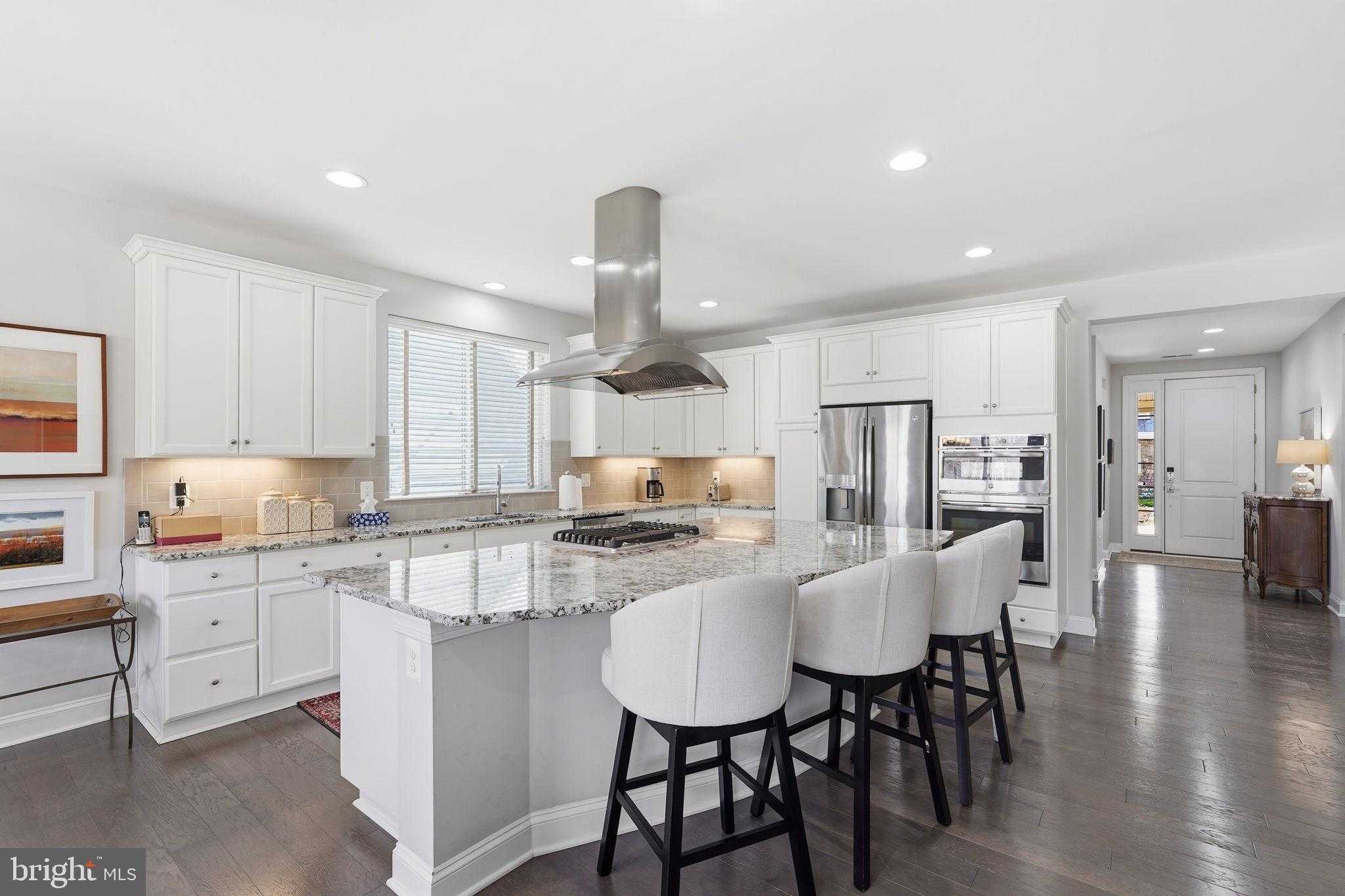 104 Grosbeak CT photo 3