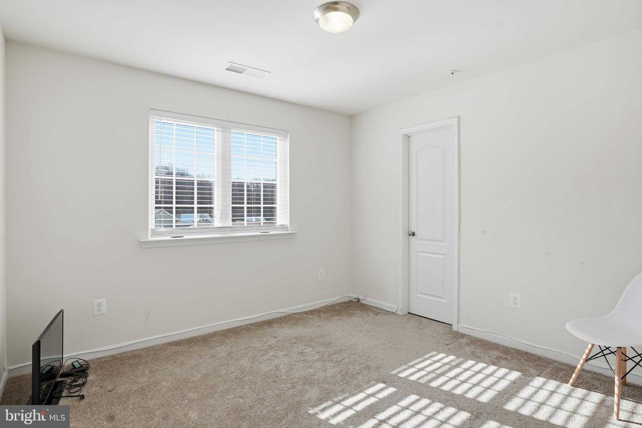 2907 Galahad CT photo 22