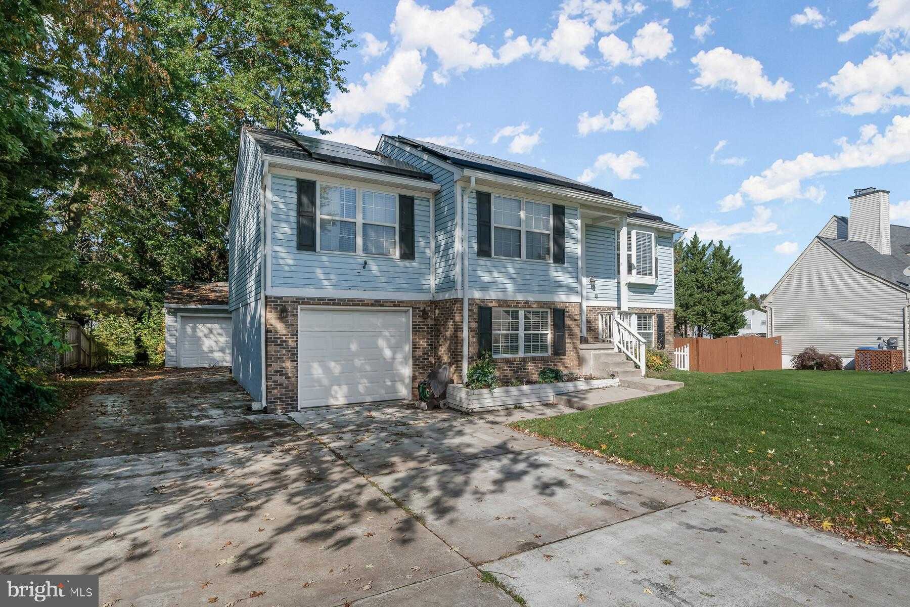 404 Taney Dr, Taneytown