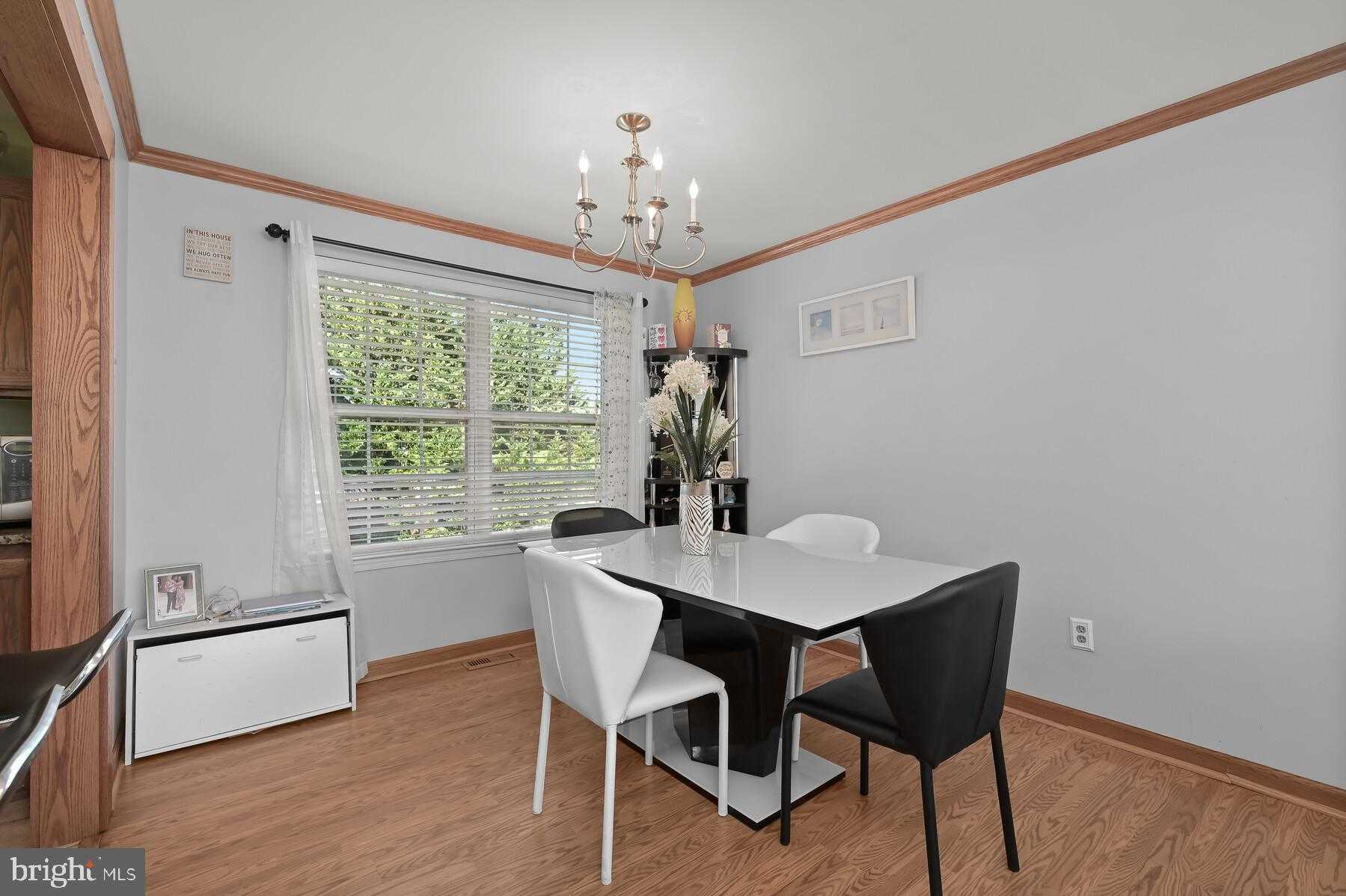 404 Taney Dr photo 10