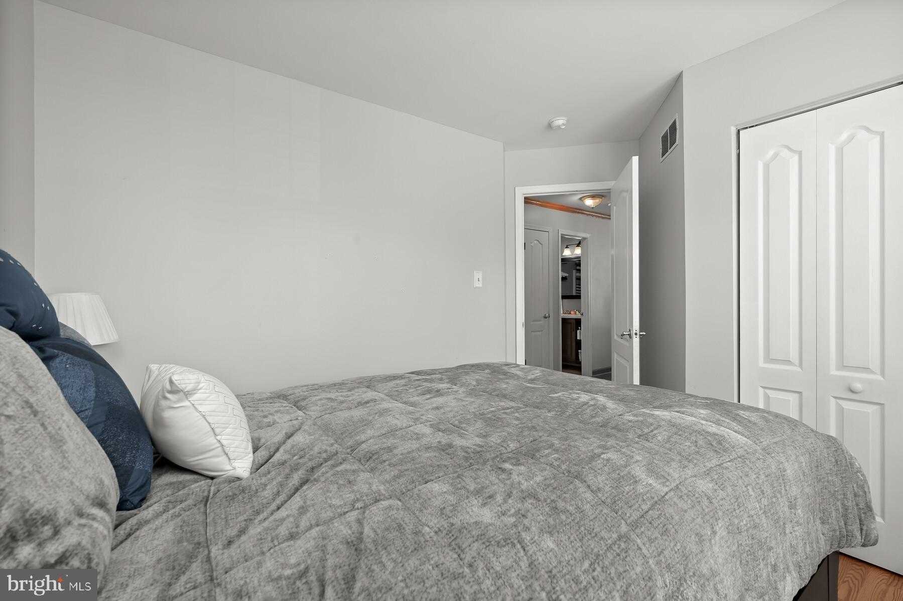 404 Taney Dr photo 19