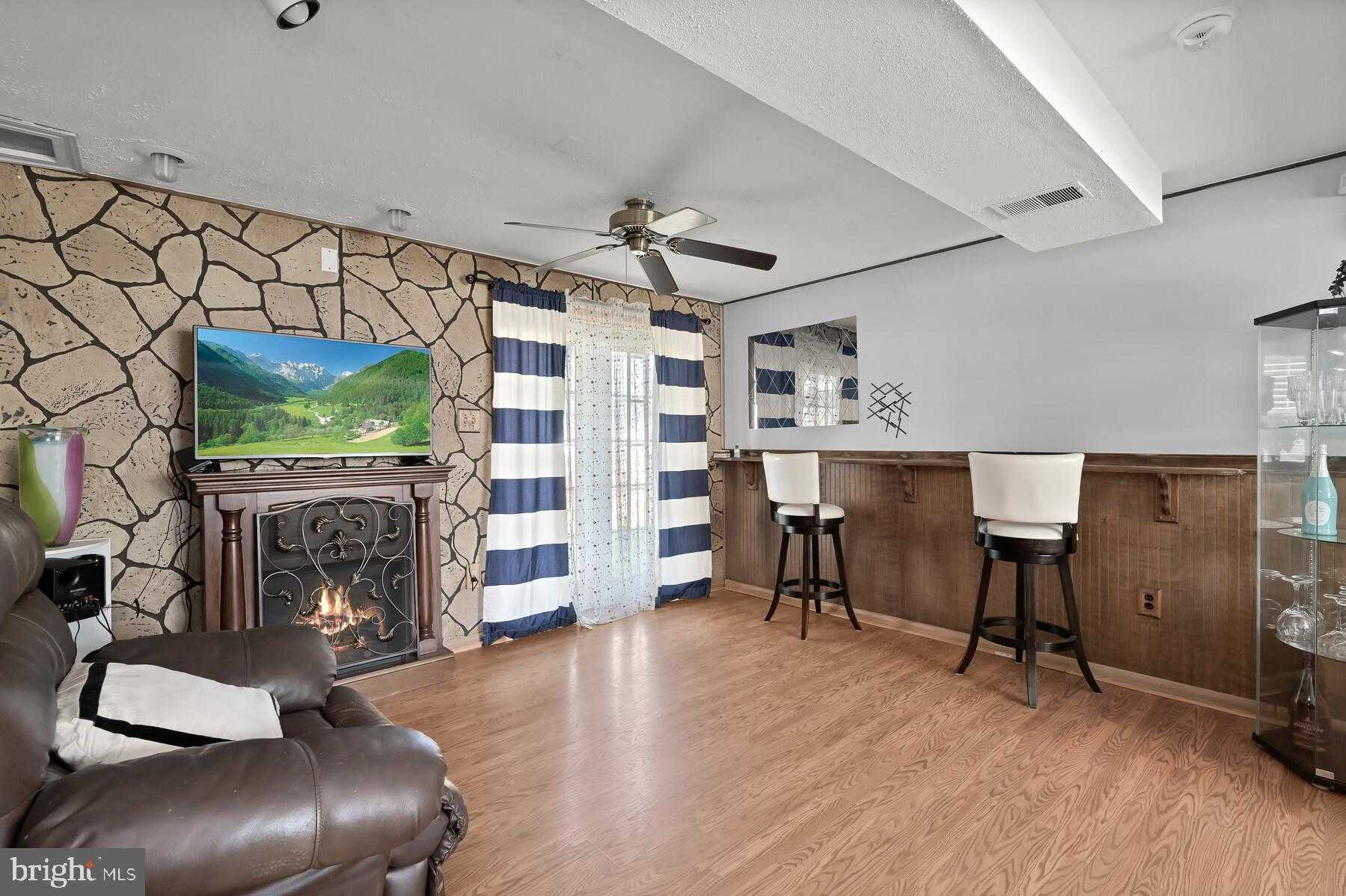 404 Taney Dr photo 30