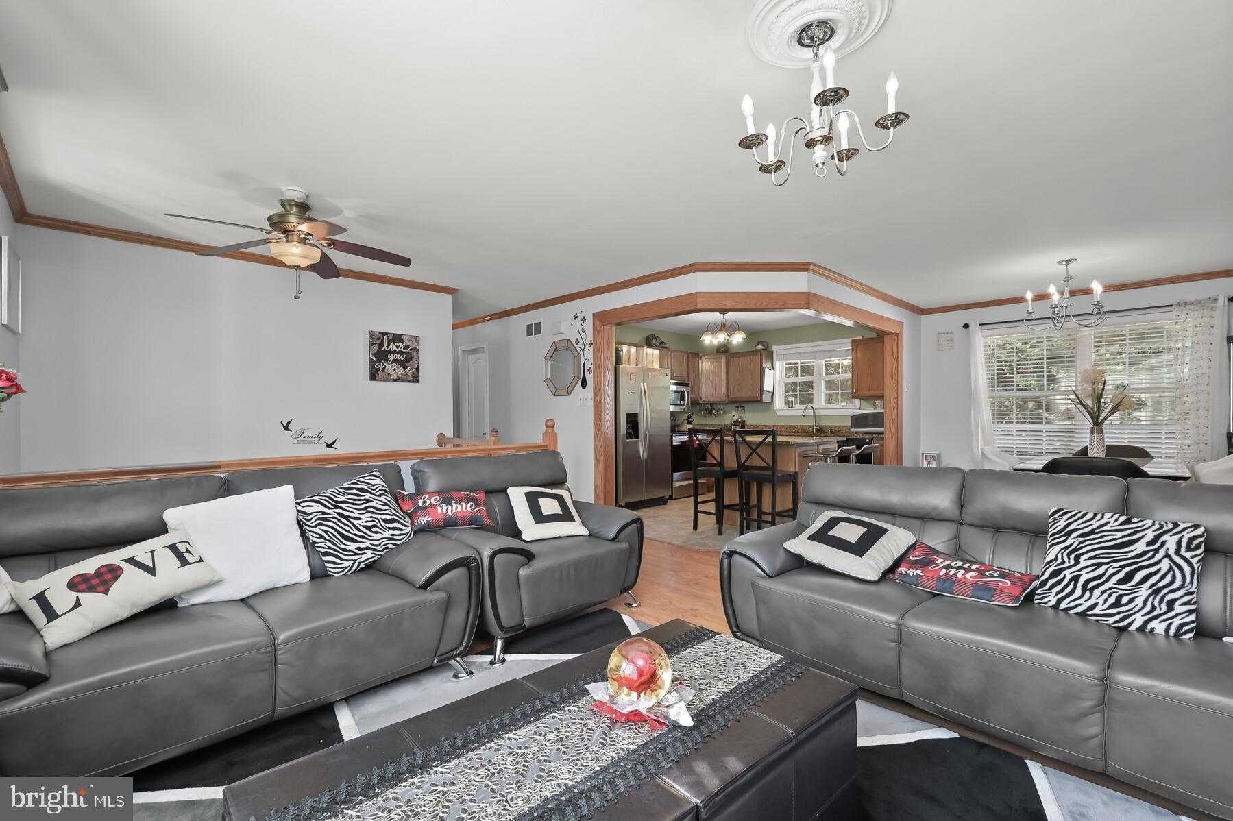 404 Taney Dr photo 9