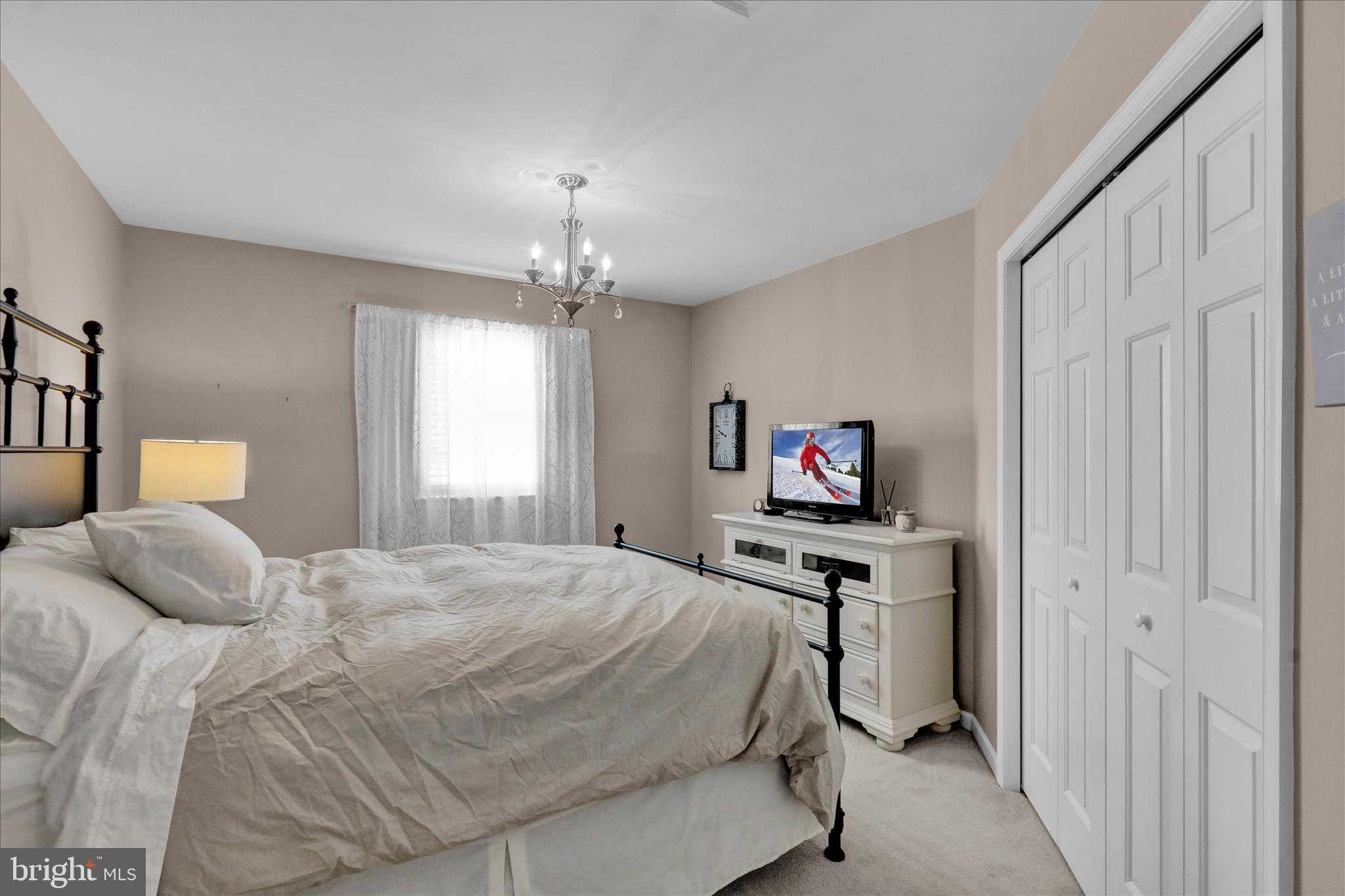 901 Lantern Dr photo 29