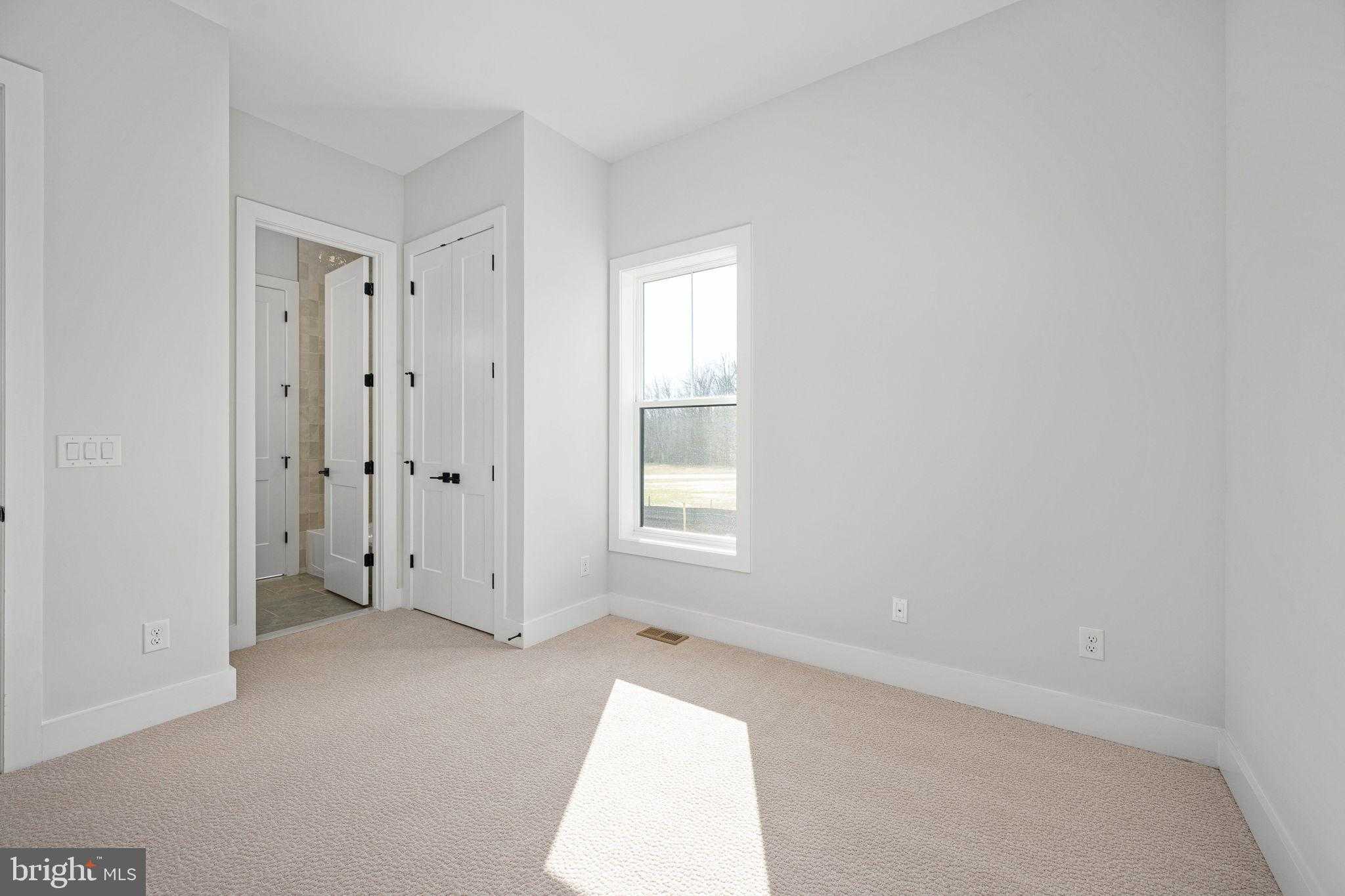 8602 Rosni Way photo 38