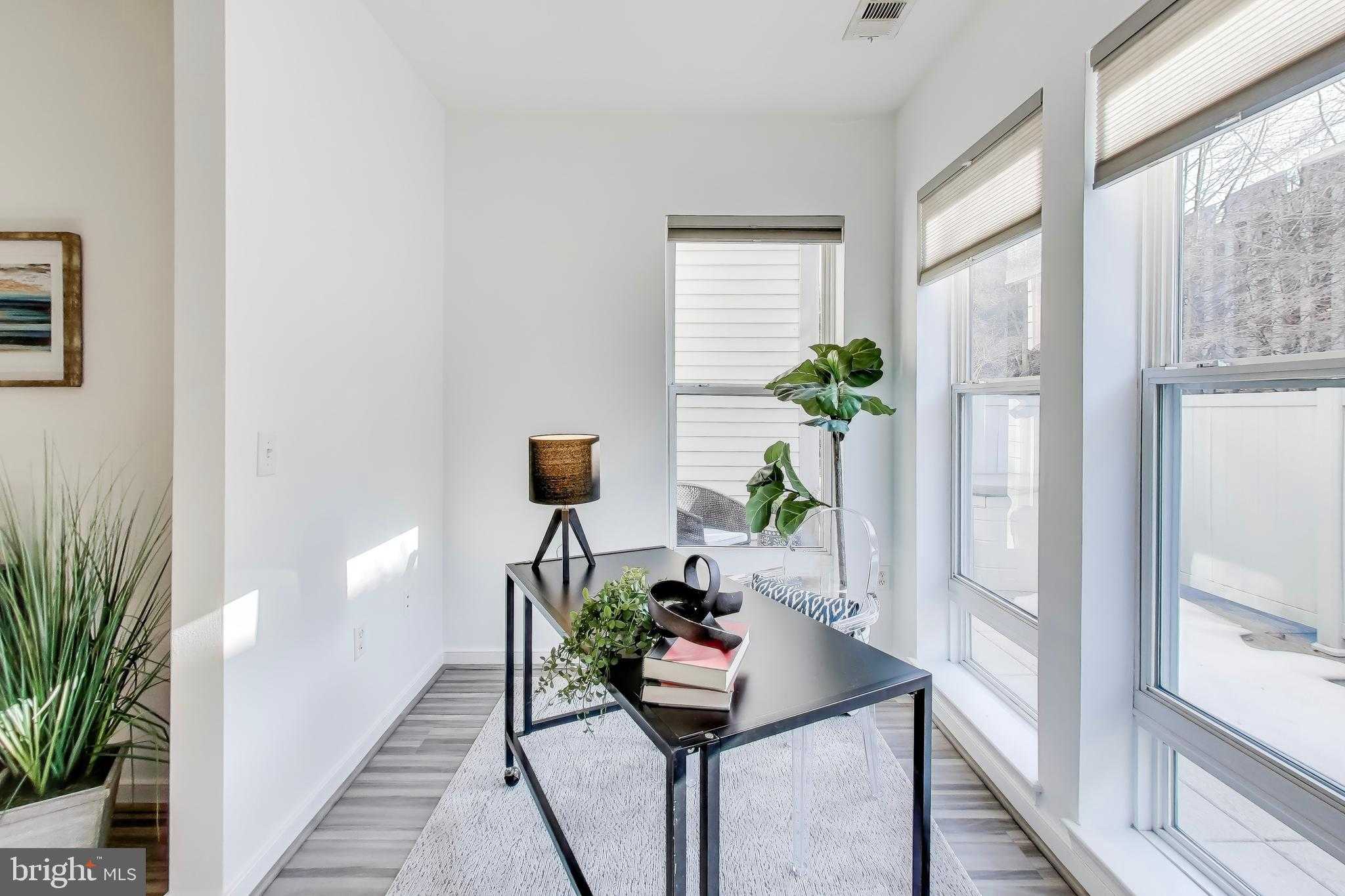 8045 Newell St Apt 121 photo 5