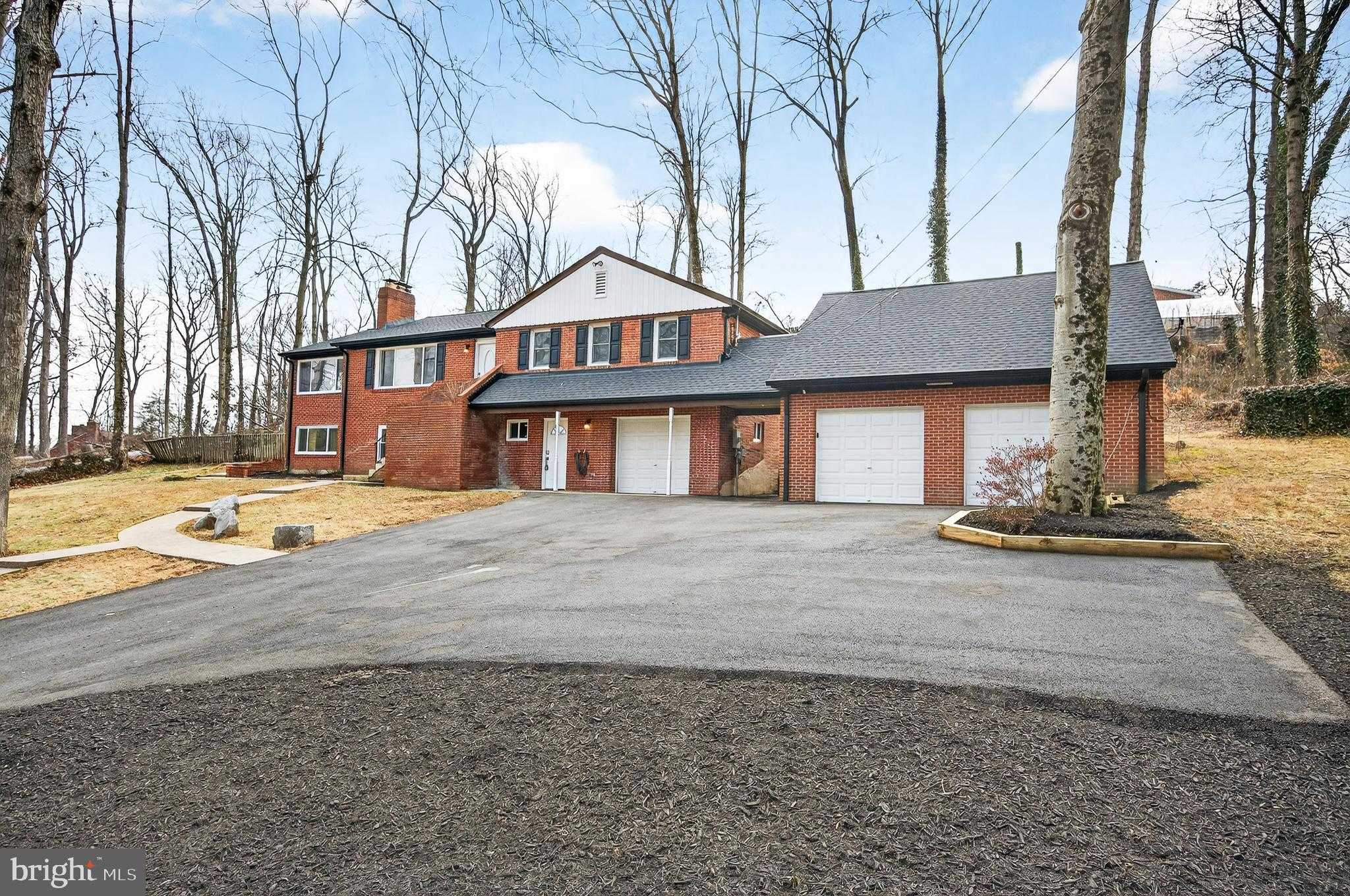 6351 Montrose St photo 2