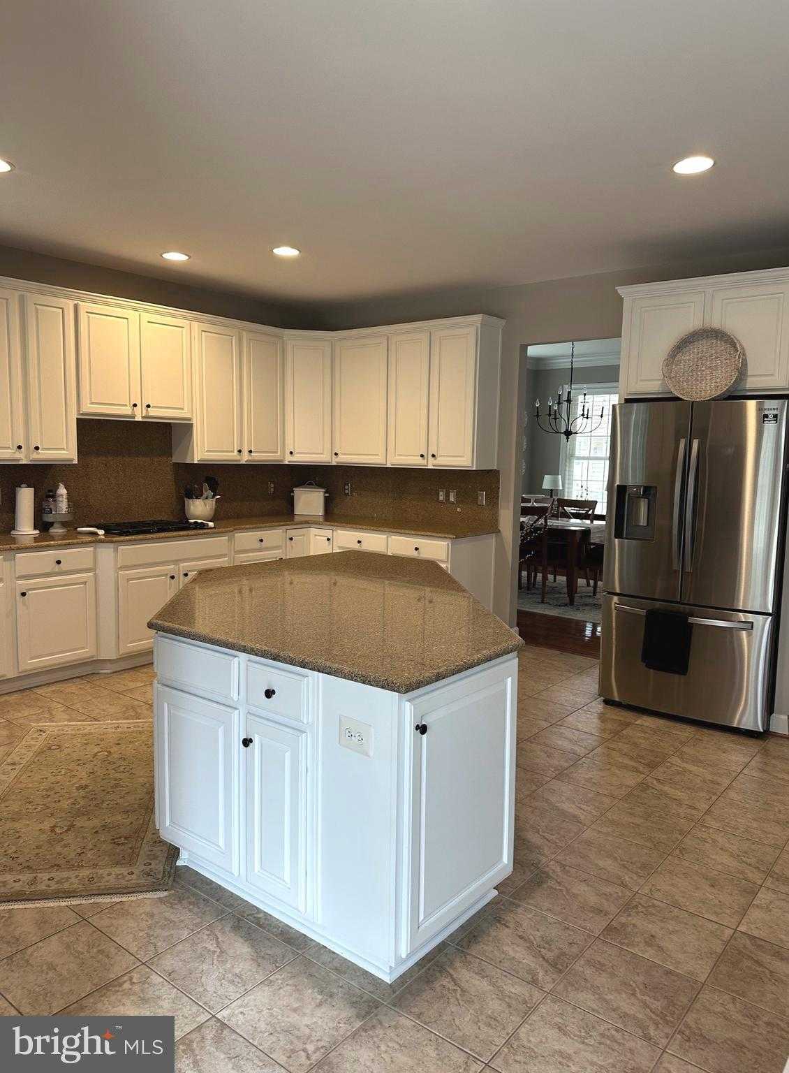 8605 Lenfant Pl photo 8