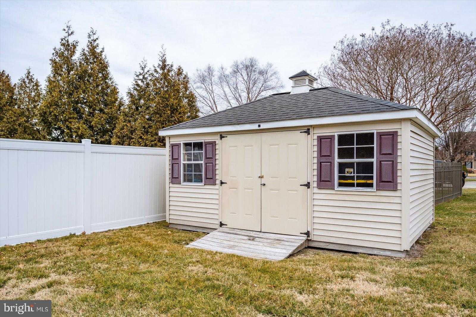 27457 Equestrian Dr photo 60