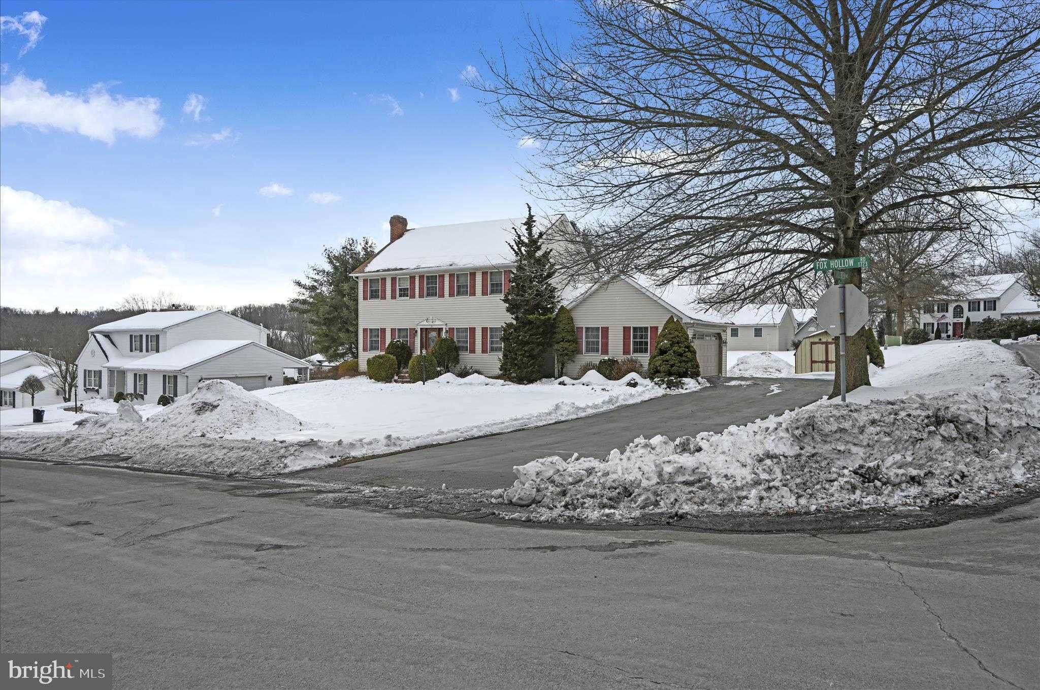 19 Fox Hollow Rd photo 6