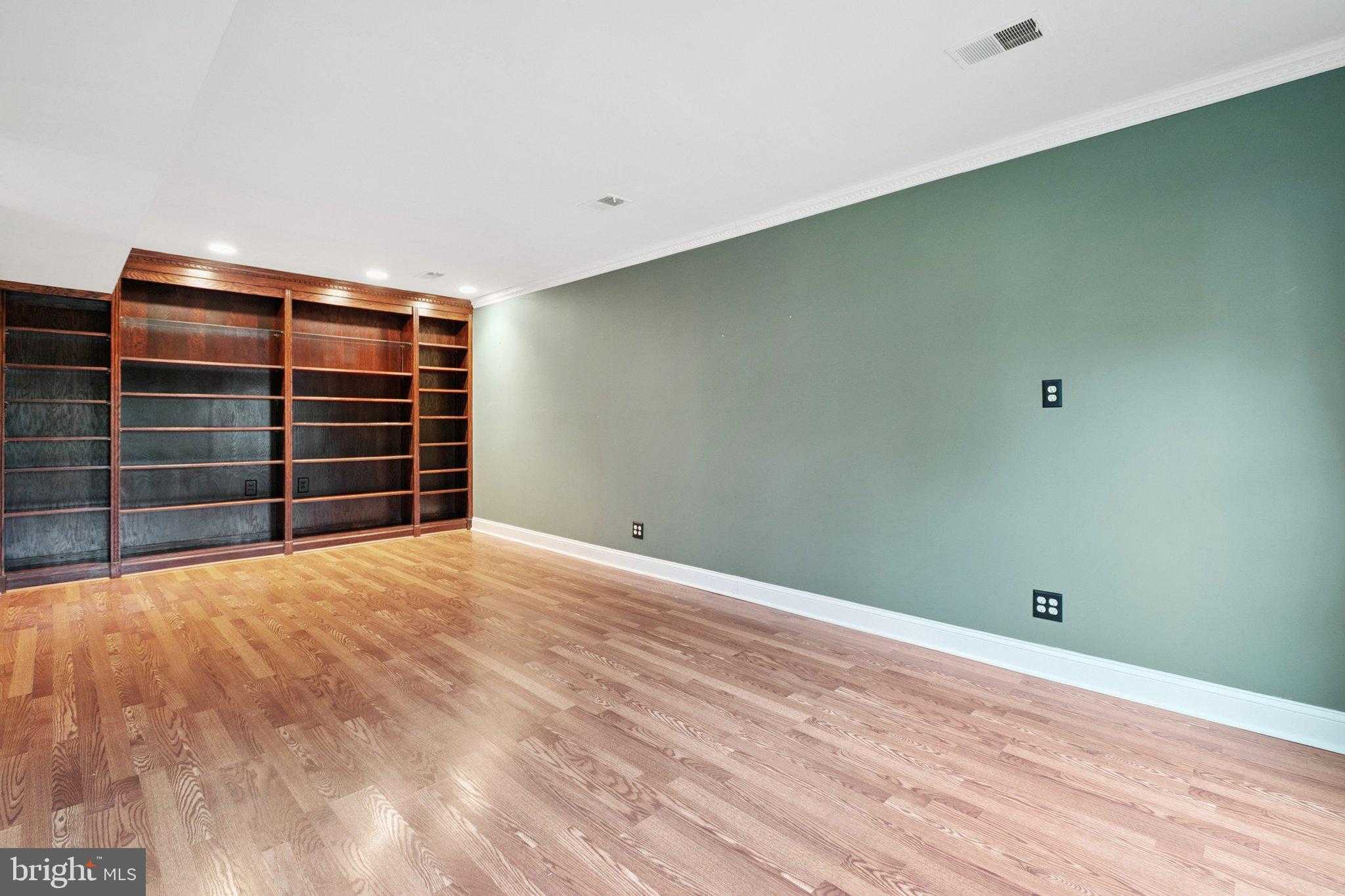 103 Coopers Ln photo 2