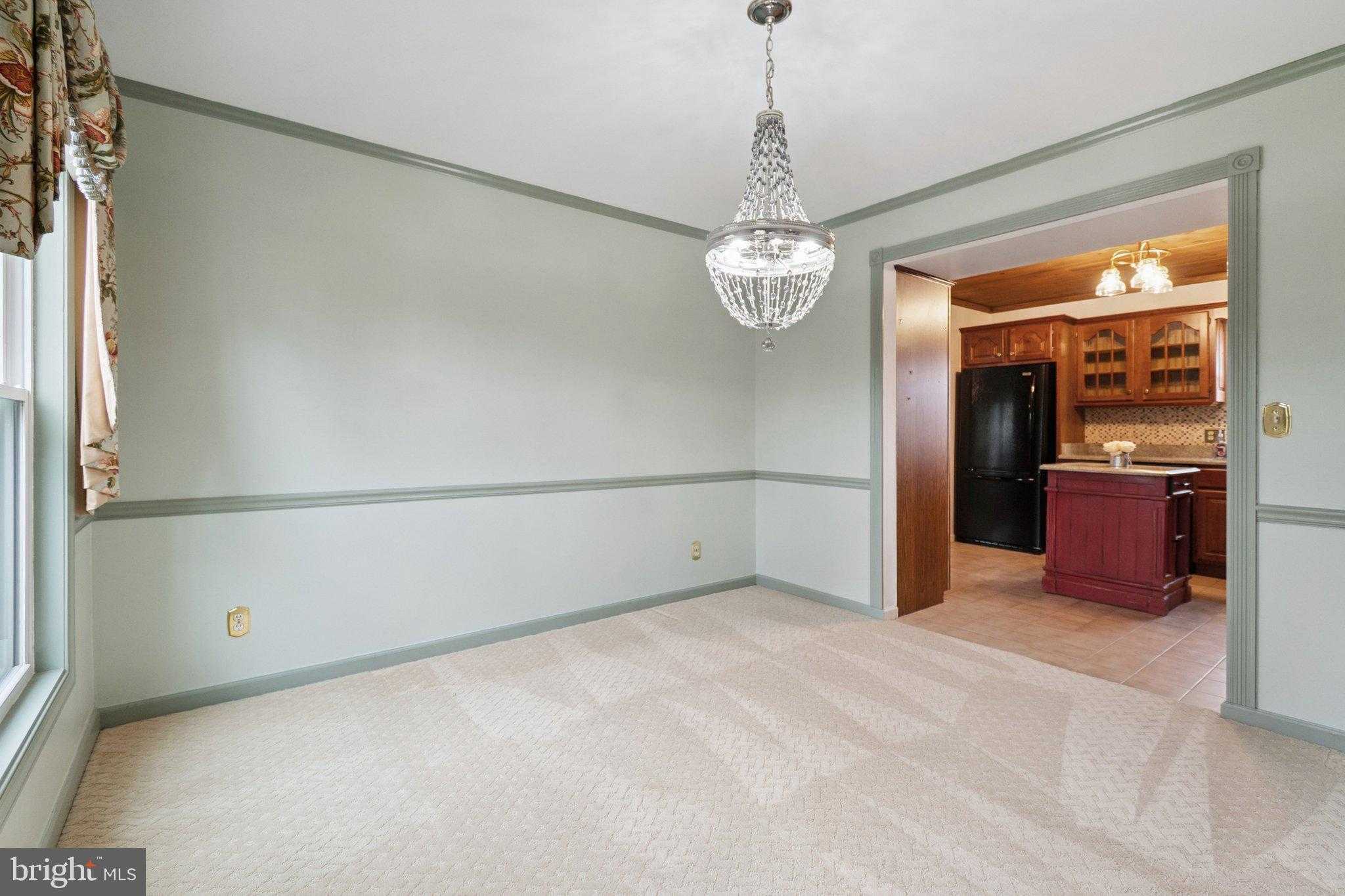 103 Coopers Ln photo 3