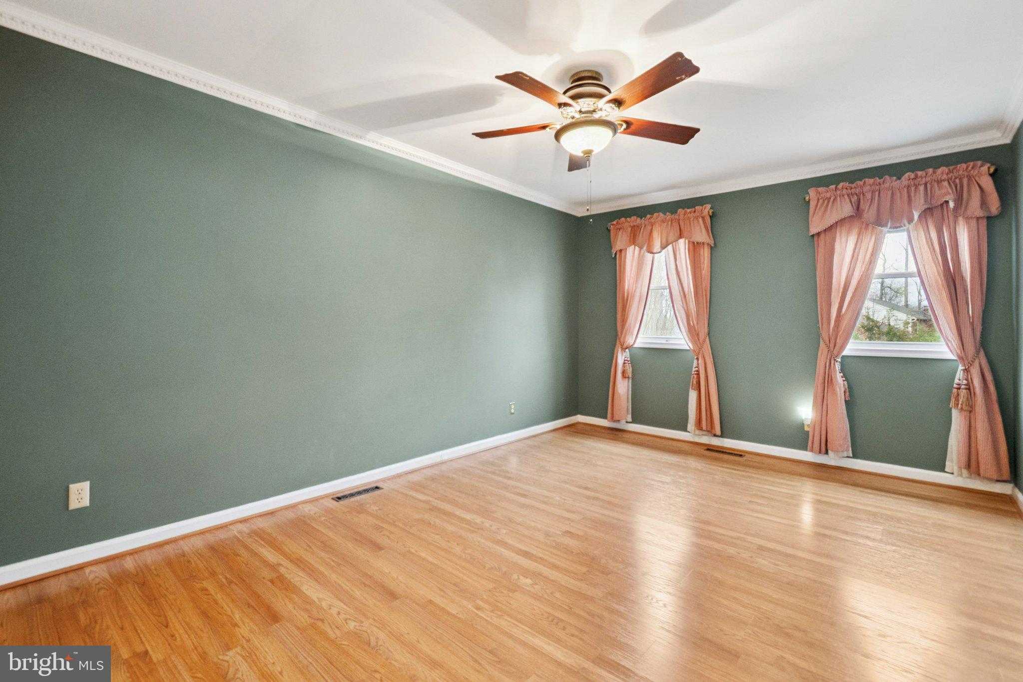 103 Coopers Ln photo 4