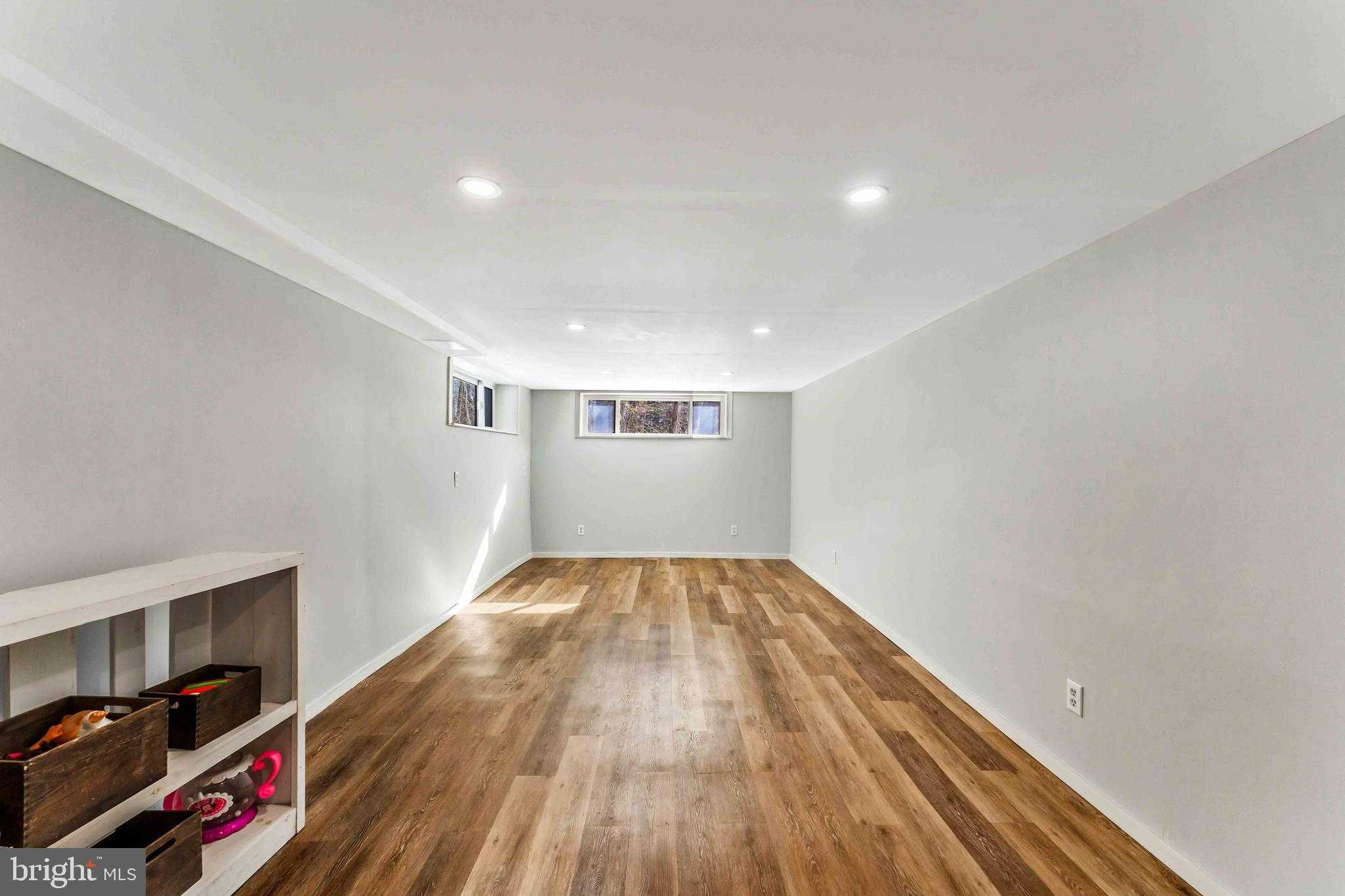 102 King Arthur Rd photo 52