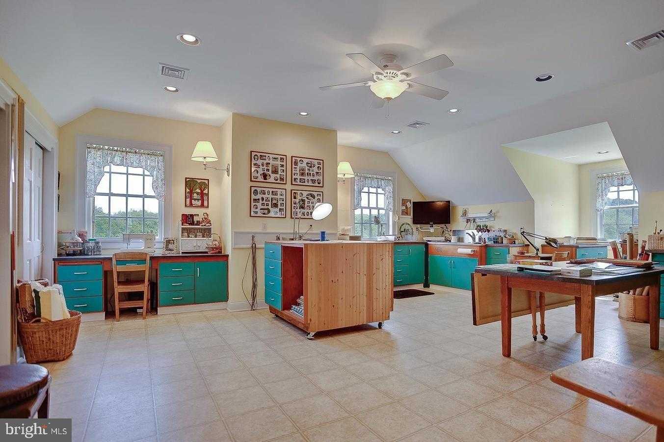 60 Southside Dr photo 39