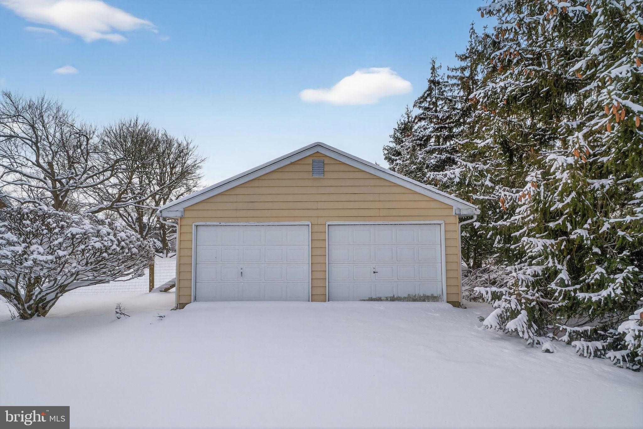 121 Cherry St photo 3