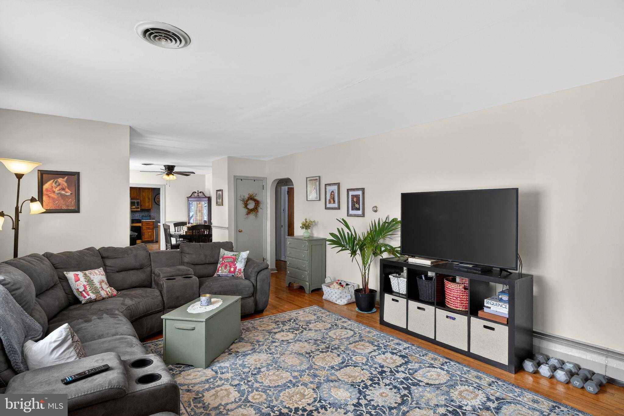 121 Cherry St photo 4