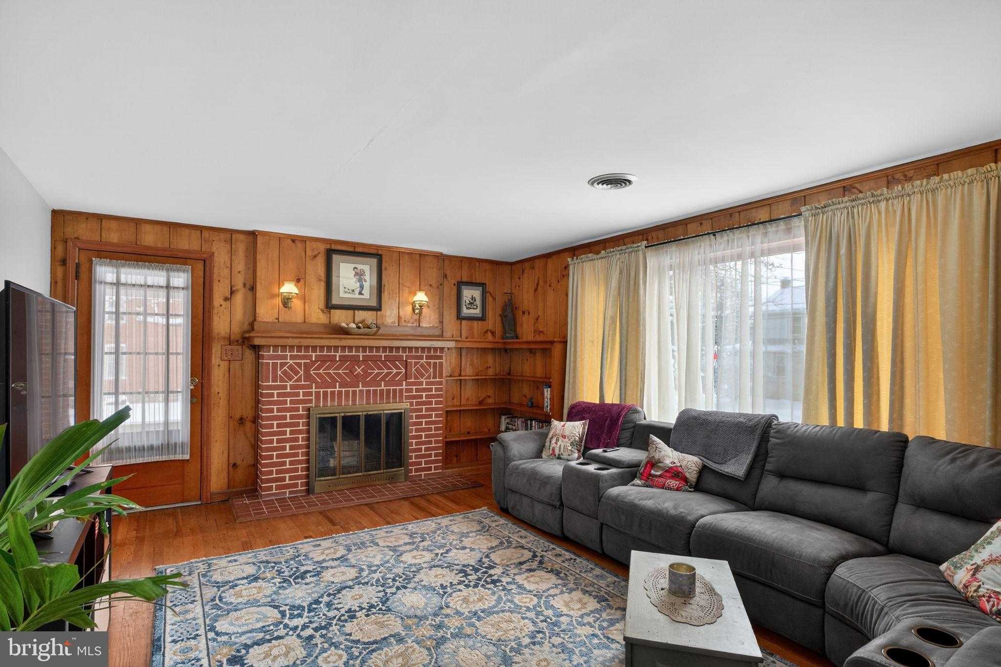 121 Cherry St photo 5