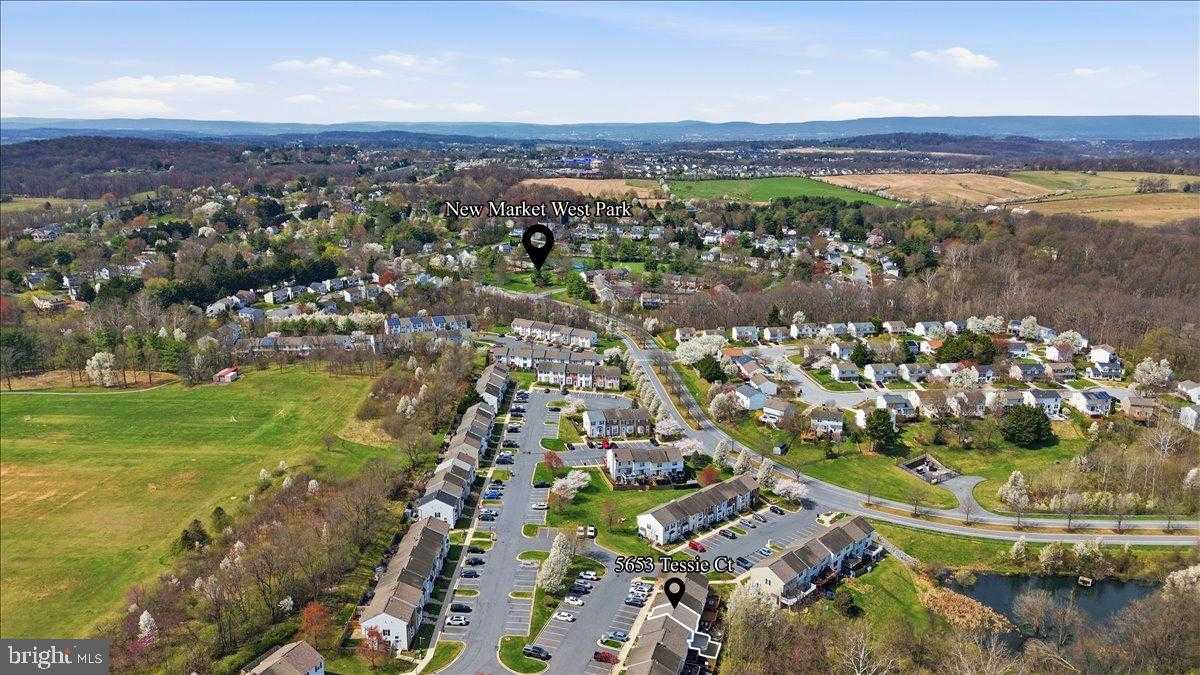 5653 Tessie CT photo 43