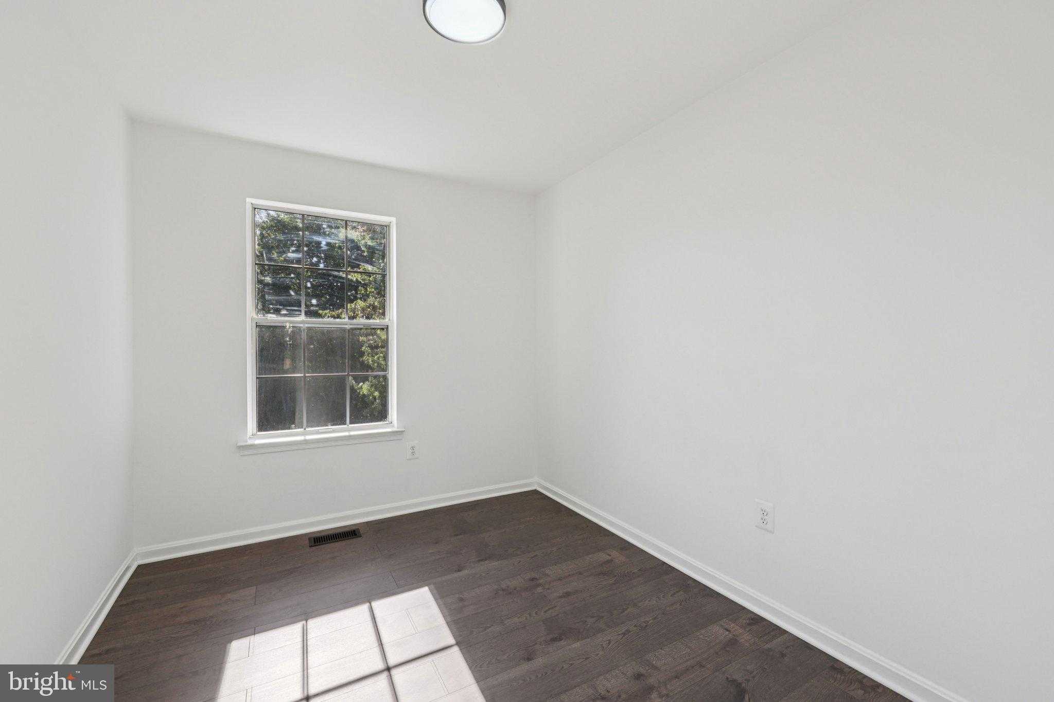 5154 Meeting Pl photo 18