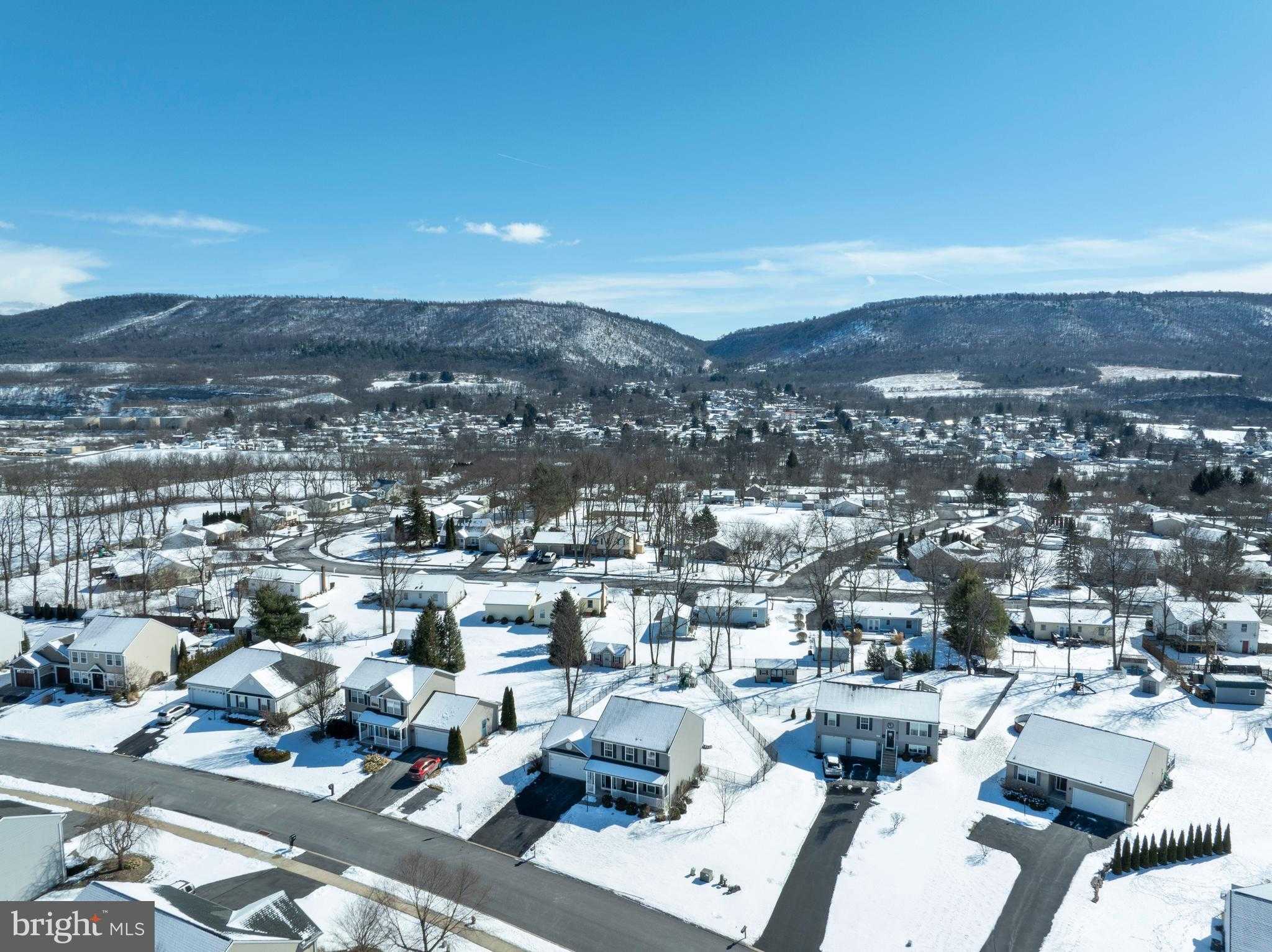 266 Gwenedd Ln photo 5