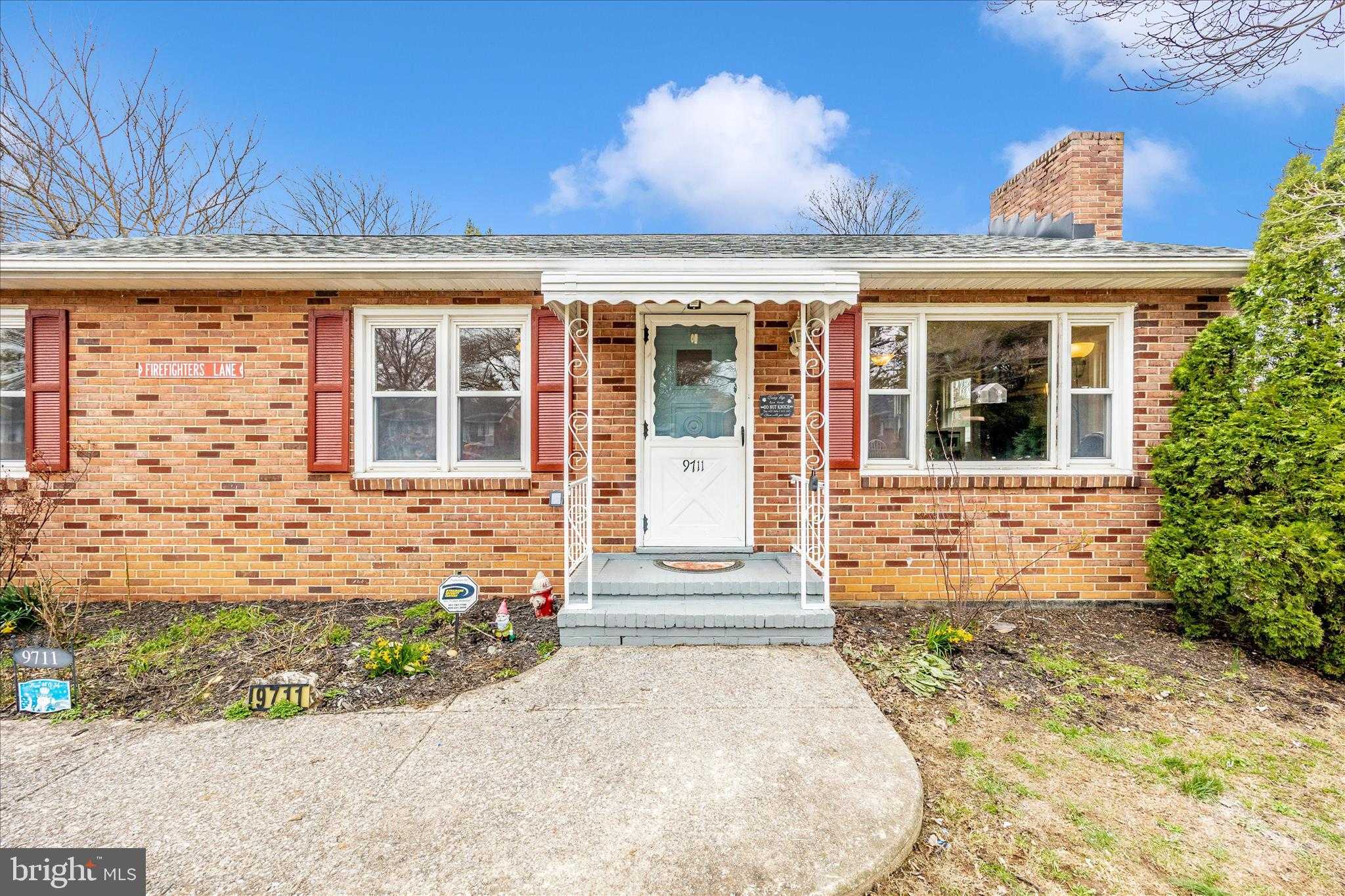 9711 Chapelwood Ln photo 2