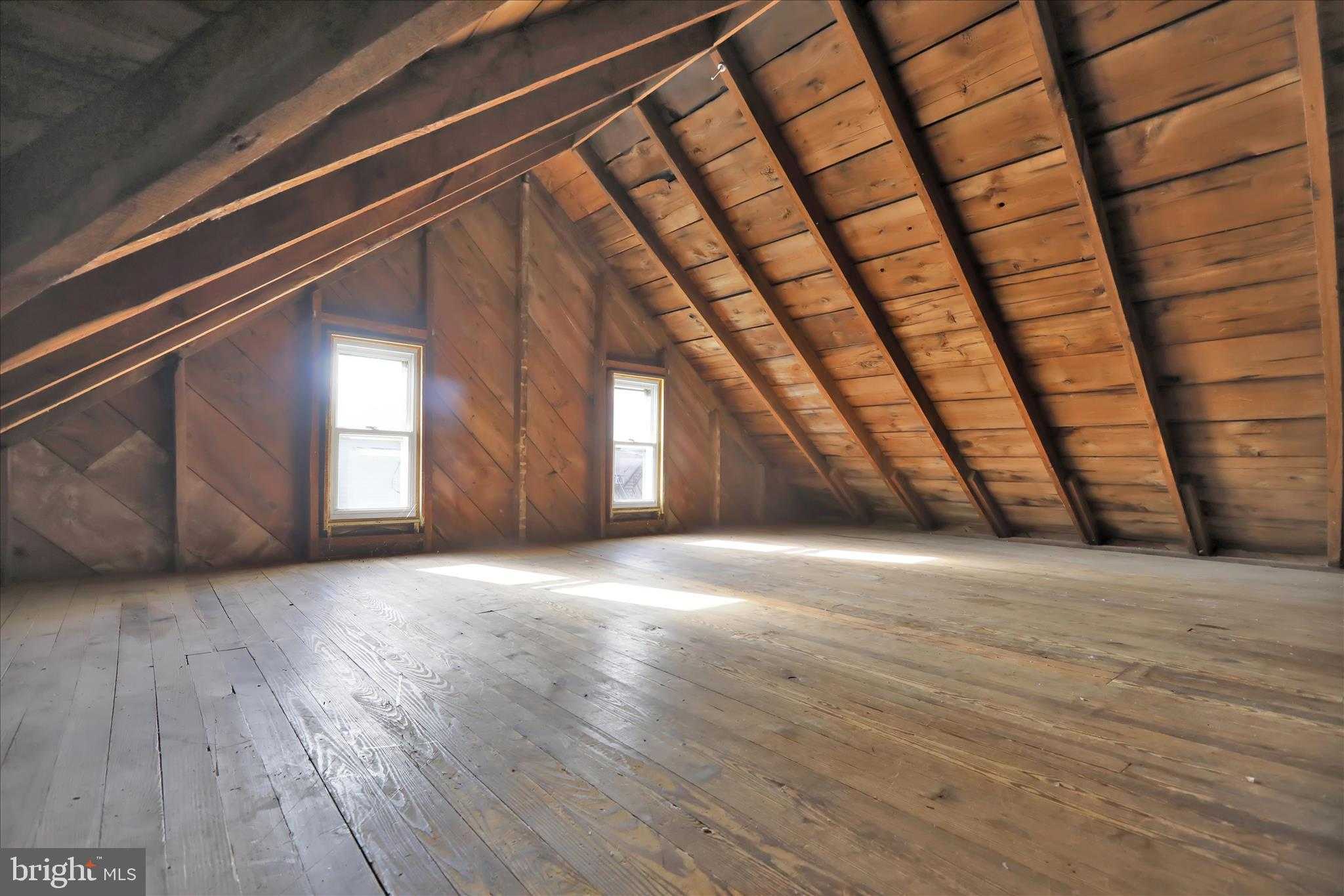 23 N Front St photo 30