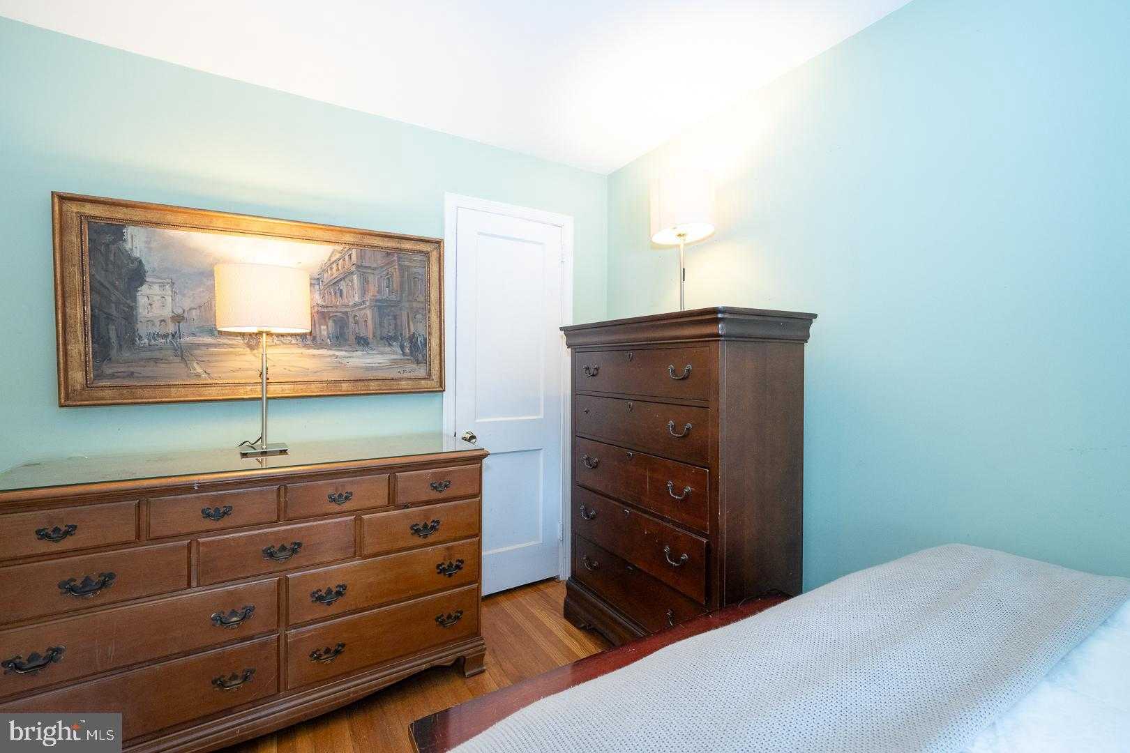 108 Broadway photo 20