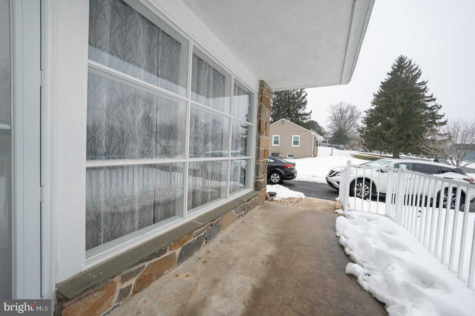 108 Broadway photo 5