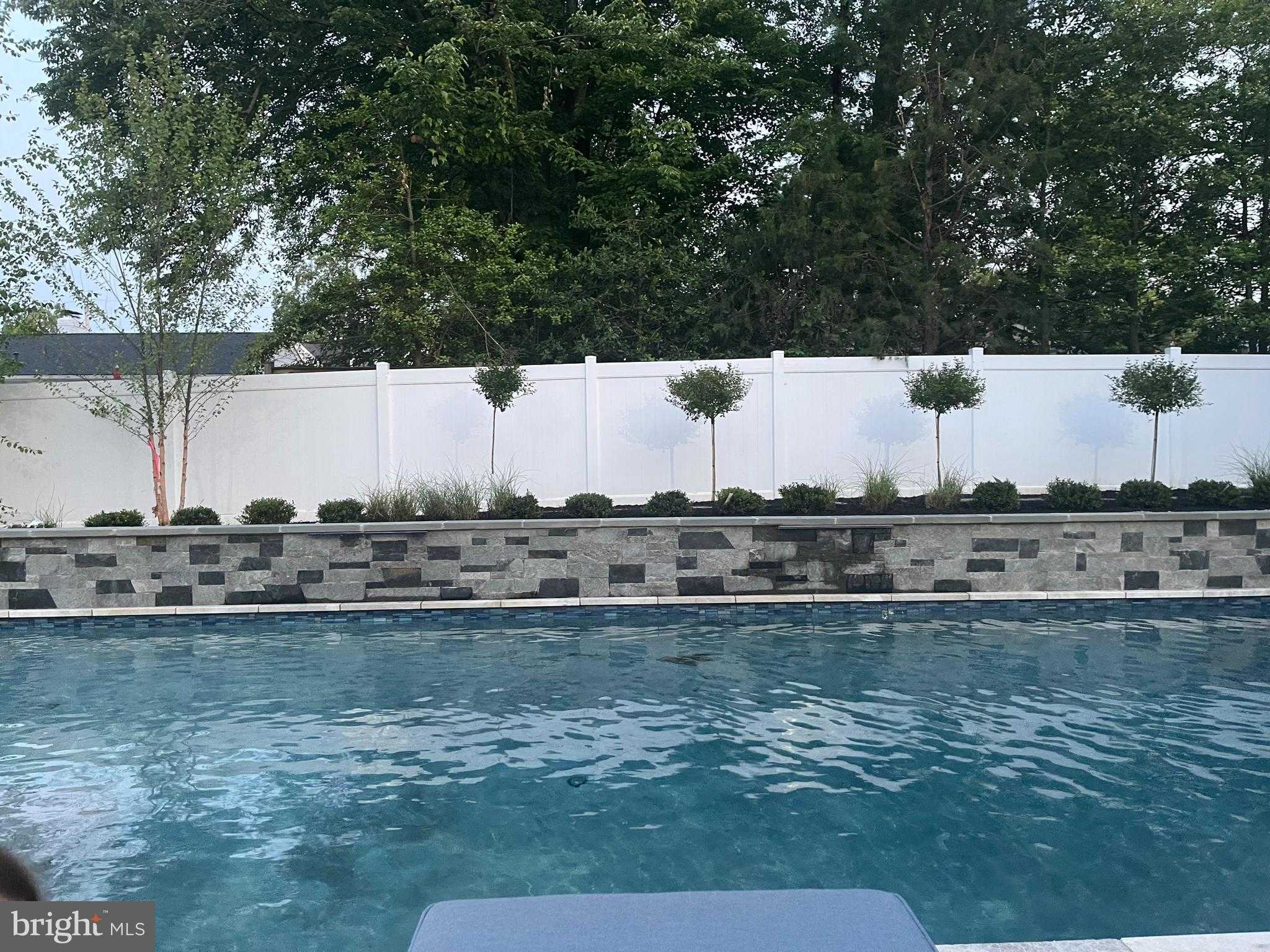 6805 Lumsden St photo 119