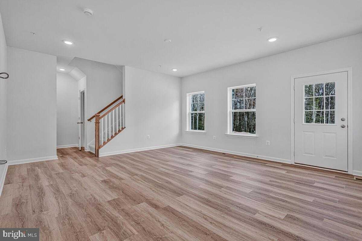 126 Kinsey Dr photo 7