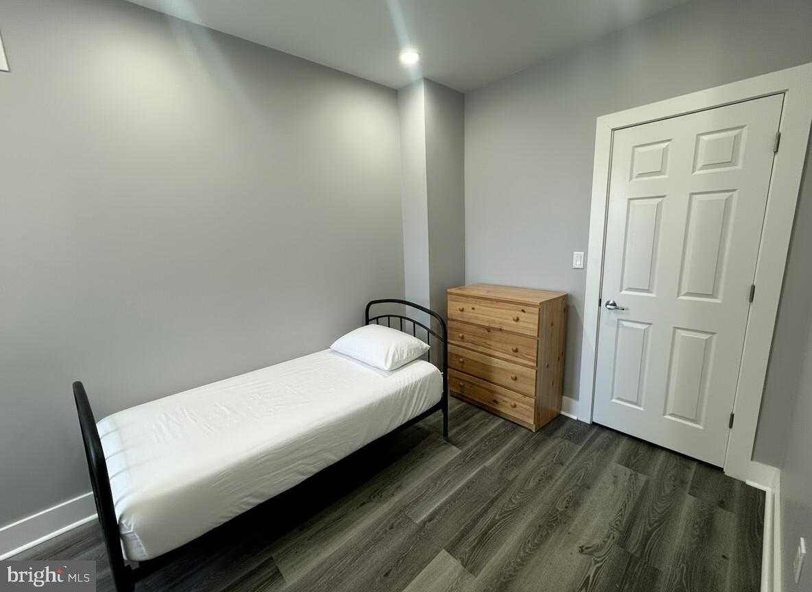 1516 N Conestoga St photo 4