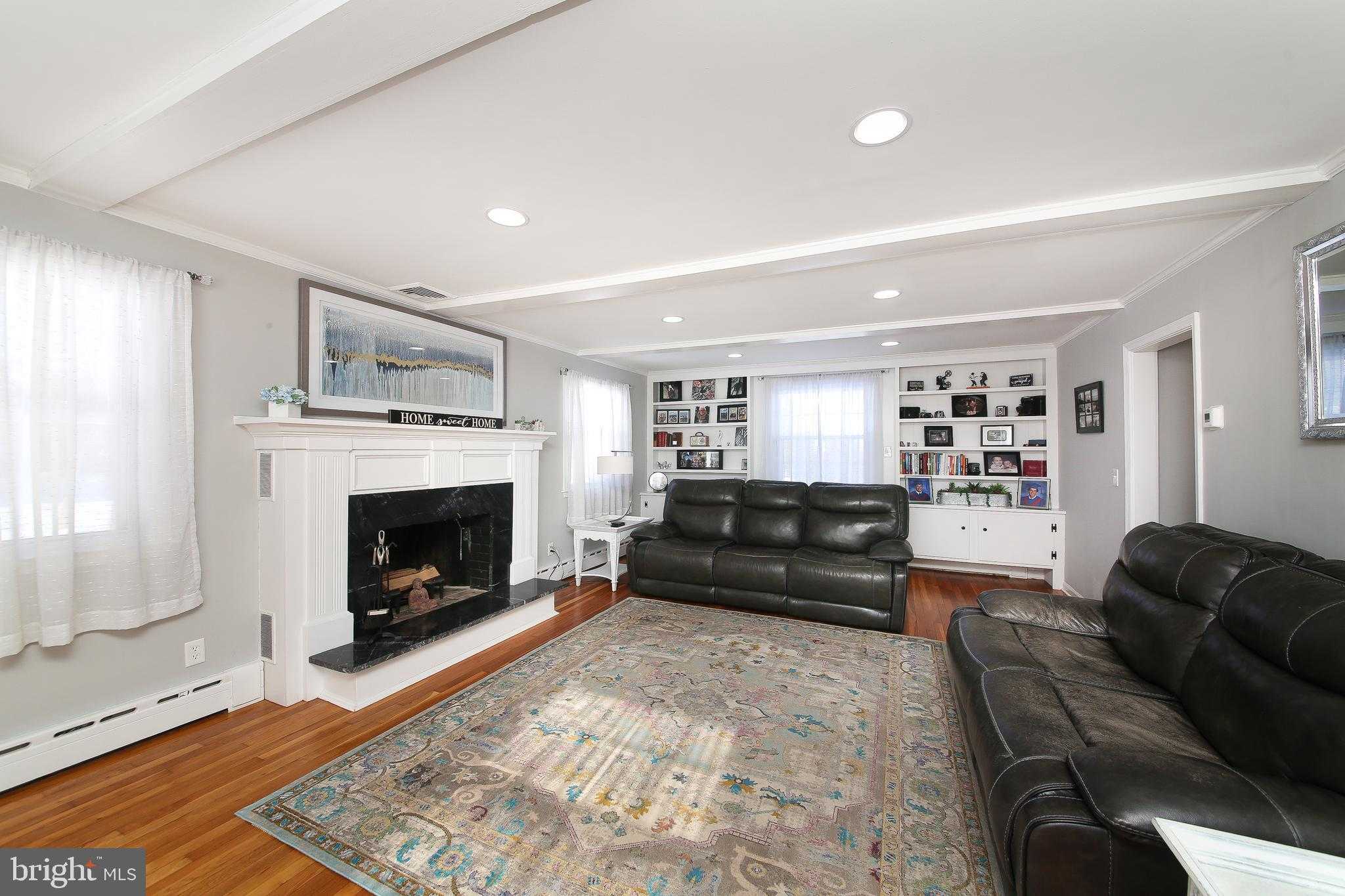 543 Green Valley Rd photo 5