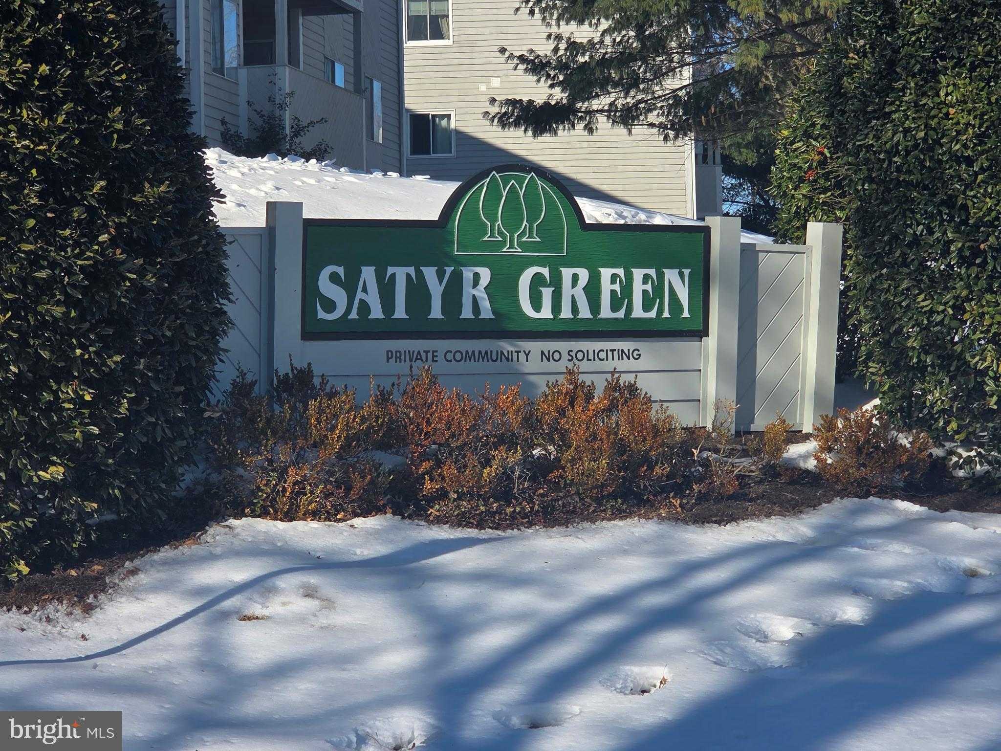 2213 Lowells Glen Rd photo 2