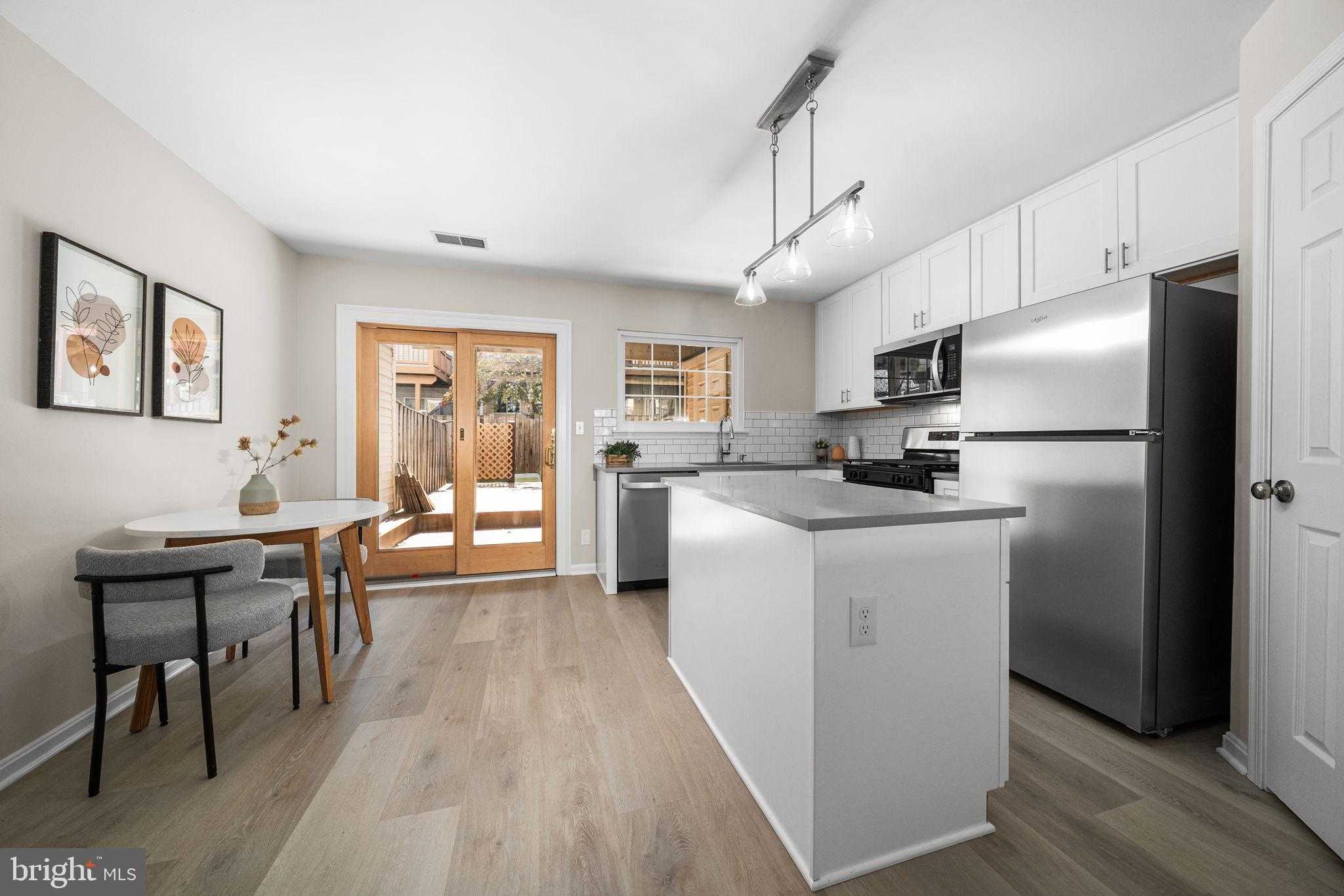 13109 Shadowbrook Ln photo 7