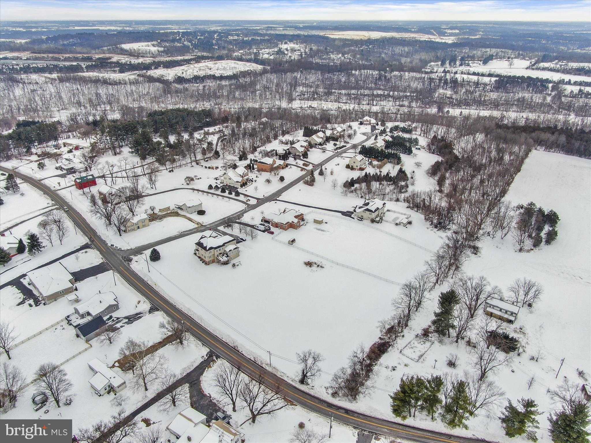 13638 Creek View Dr photo 2