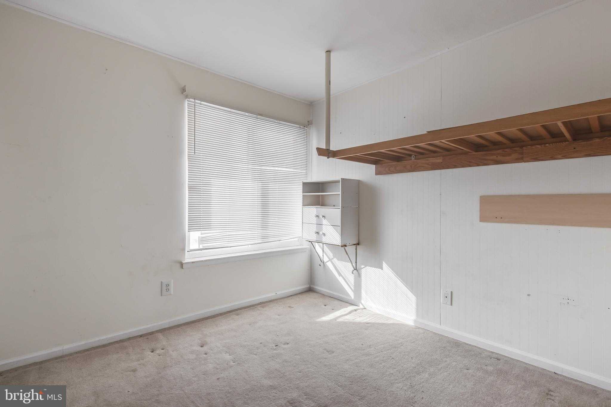 15700 Perkins Ln photo 27