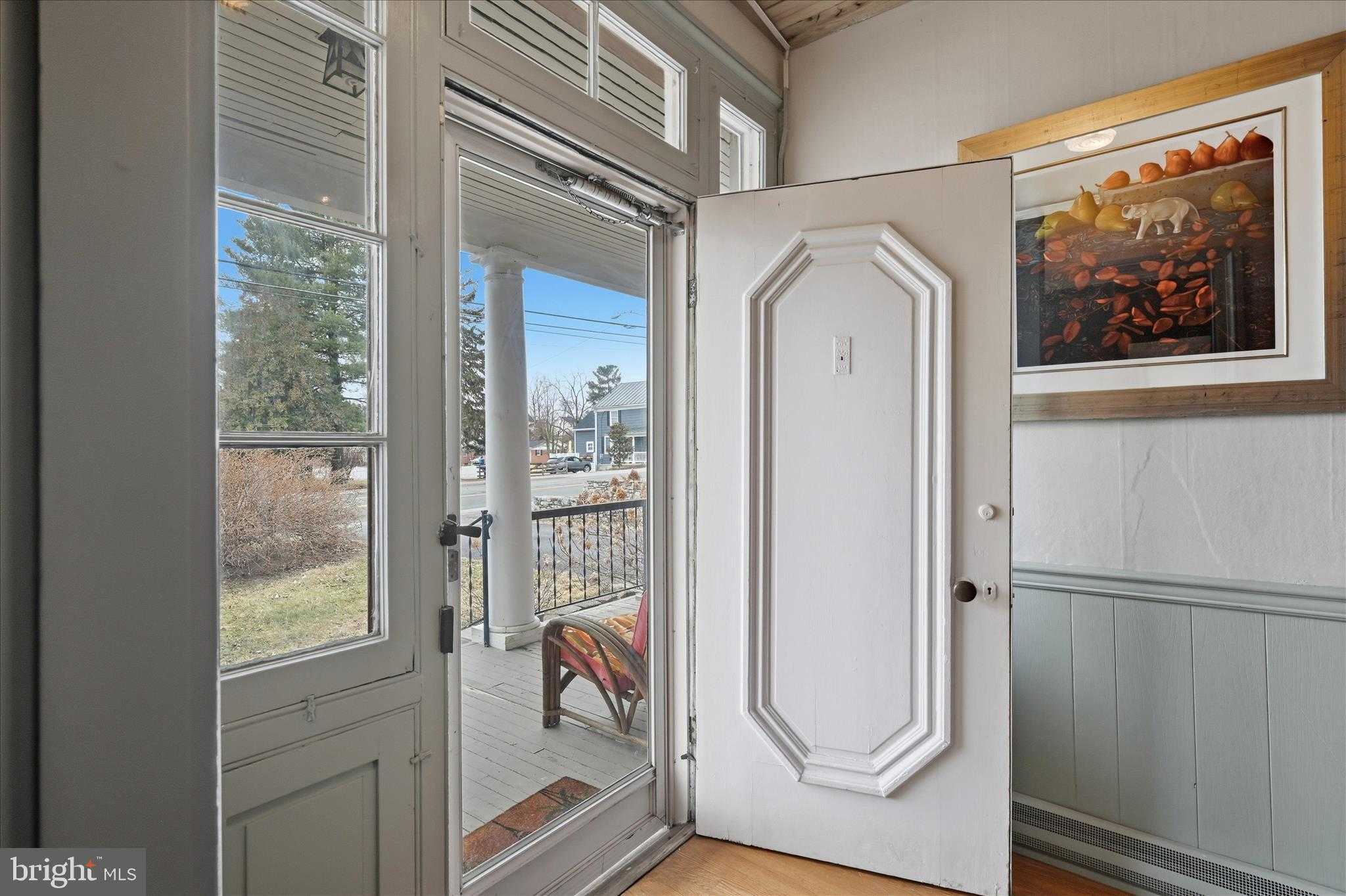 210 W Main St photo 9