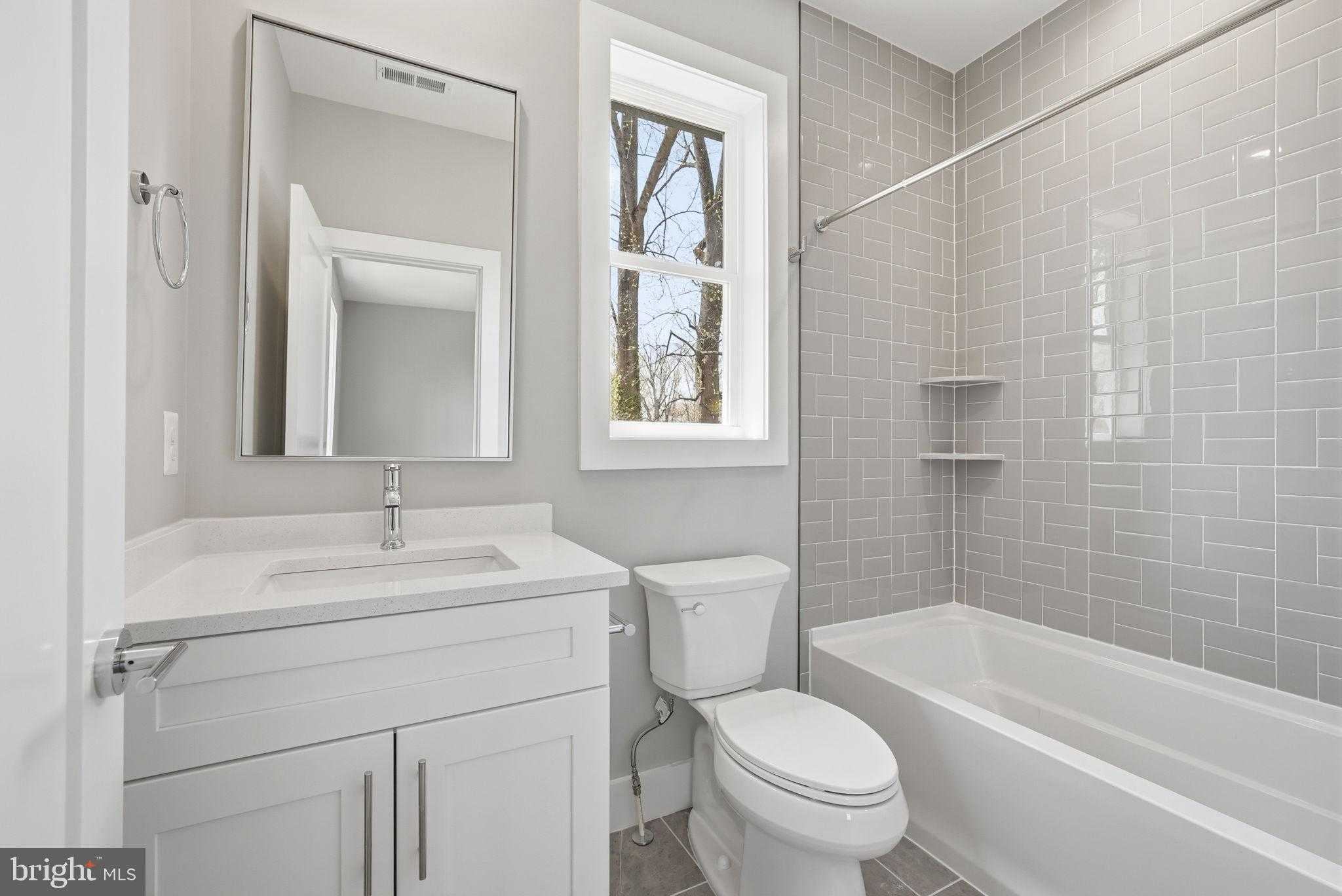 1203 Cottage St SW photo 26