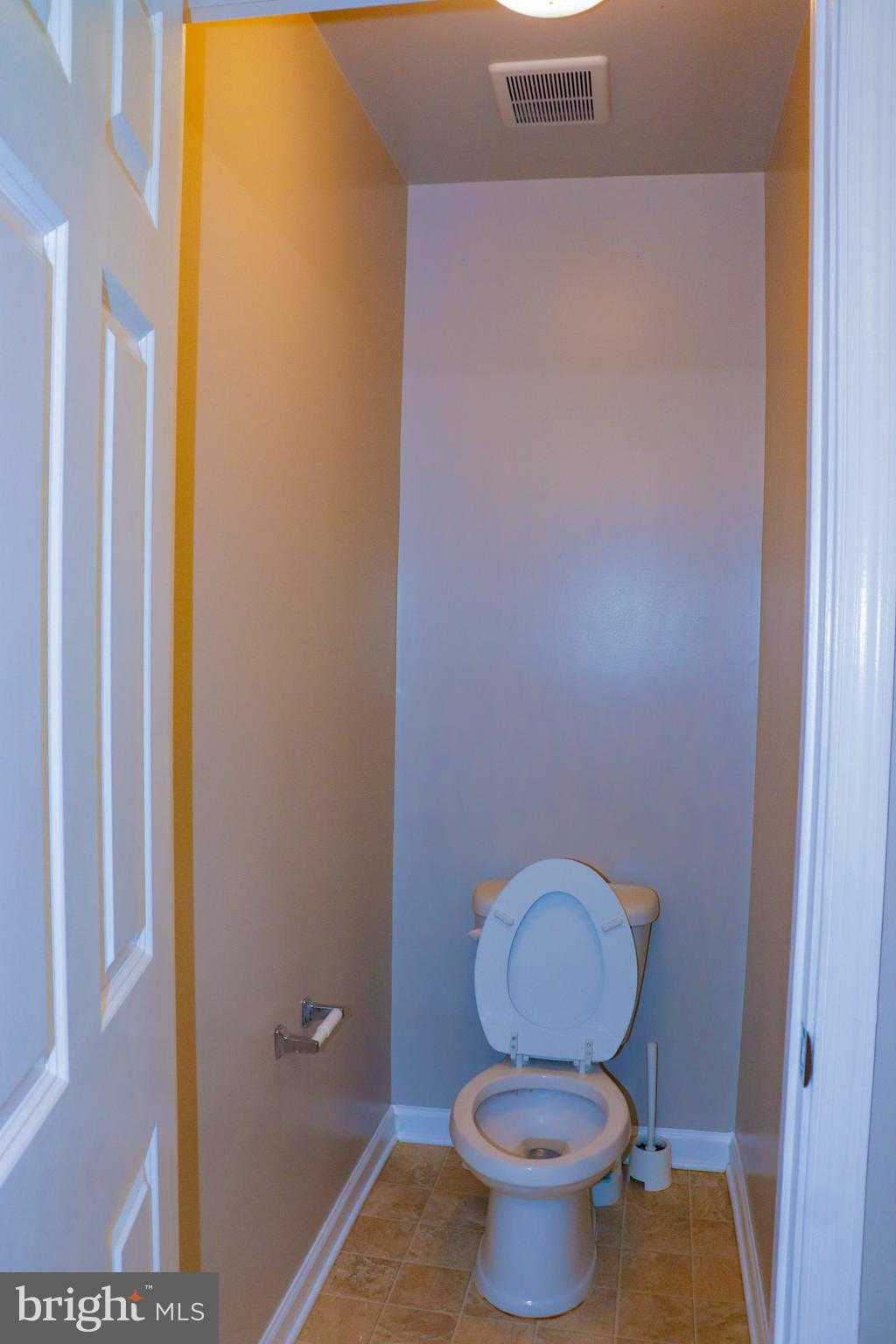 7711 Allen Wood CT photo 4