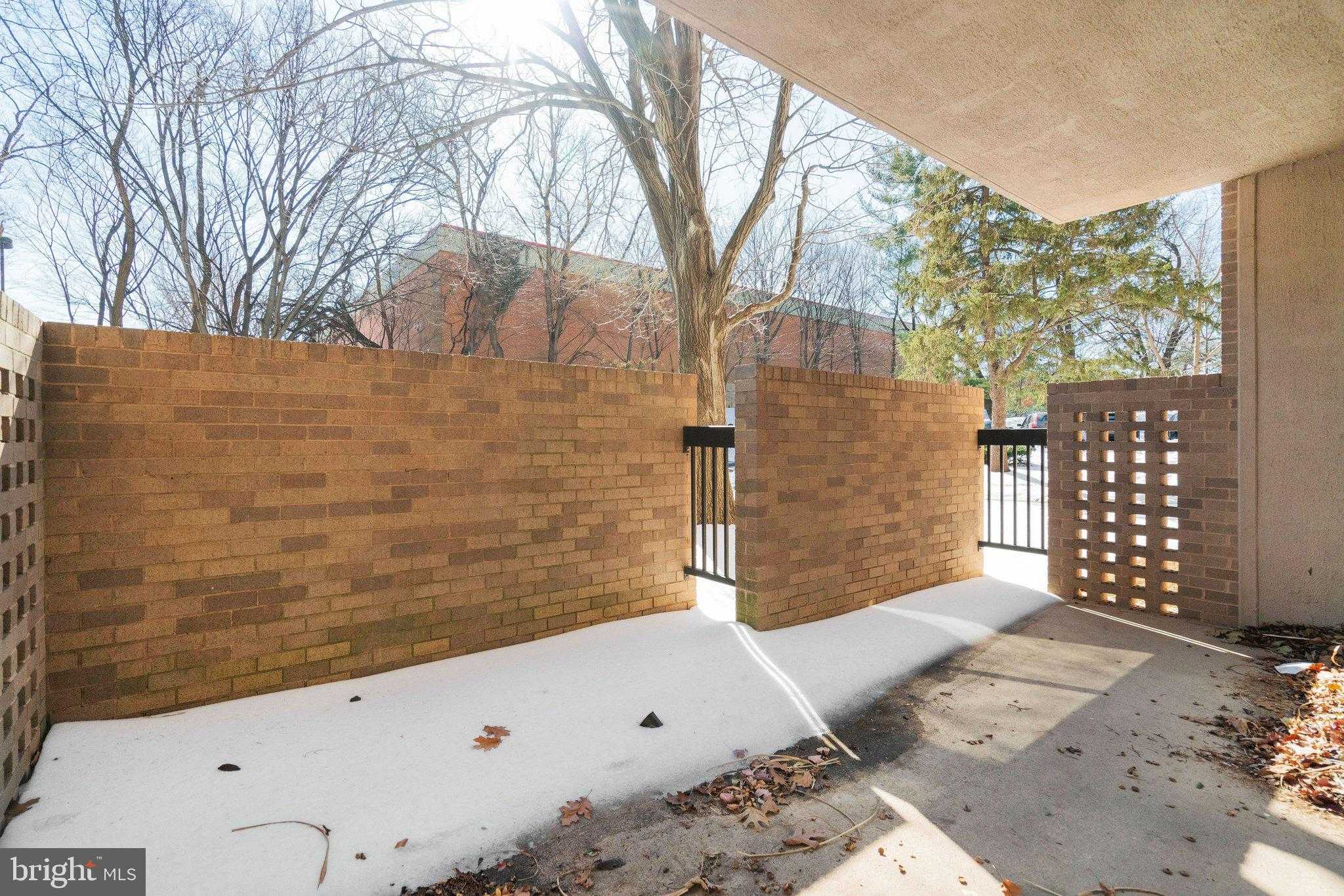 3713 S George Mason Dr photo 10