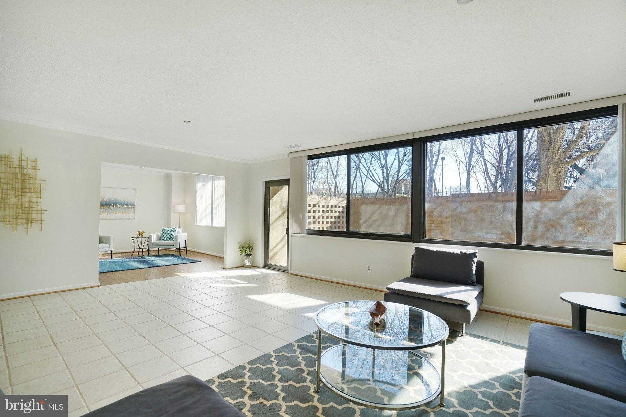 3713 S George Mason Dr photo 11