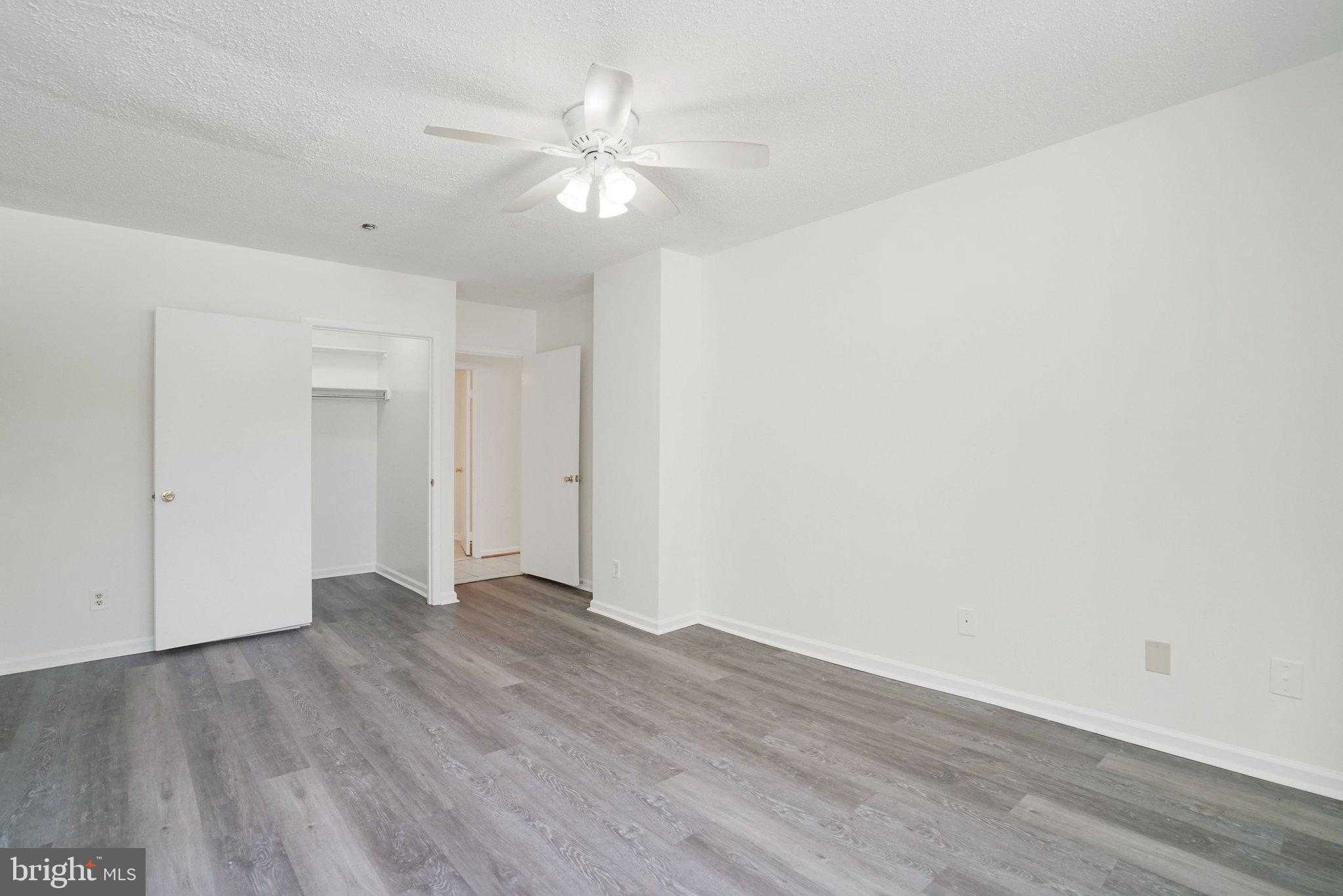 3713 S George Mason Dr photo 24