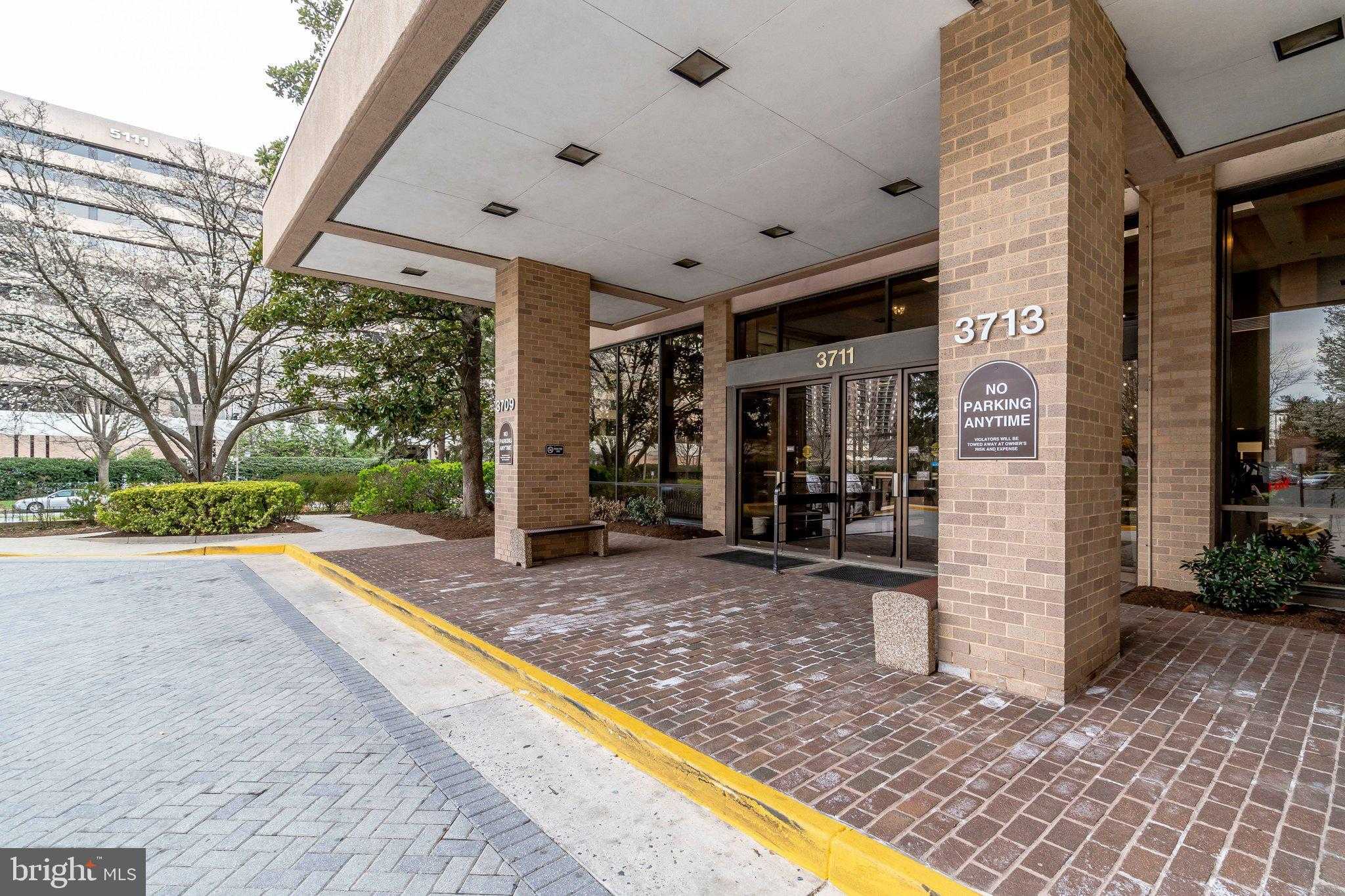 3713 S George Mason Dr photo 33