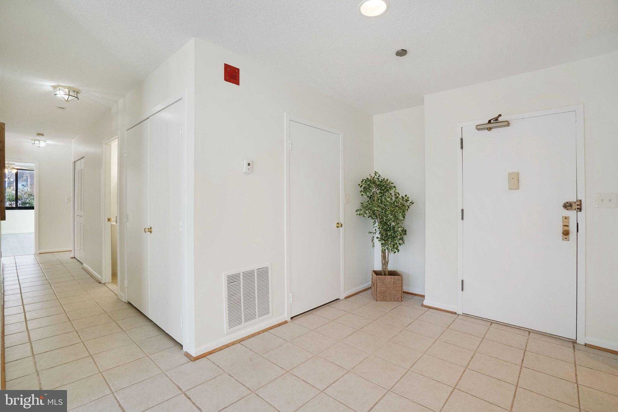 3713 S George Mason Dr photo 8