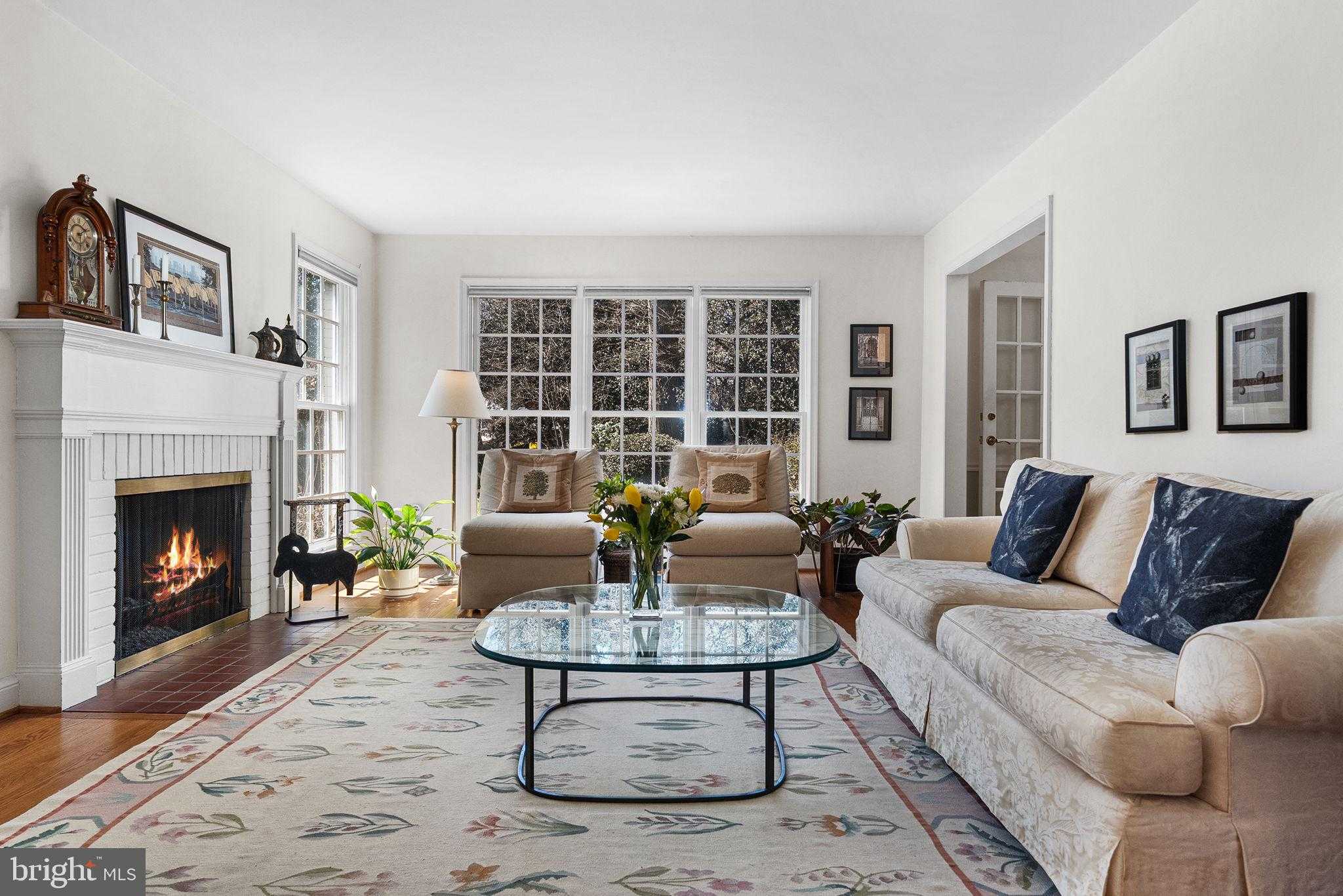 9806 Culver CT photo 7