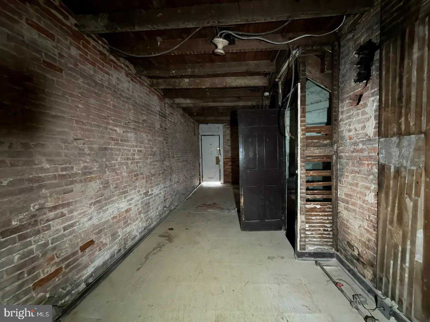 1613 Lemmon St photo 6