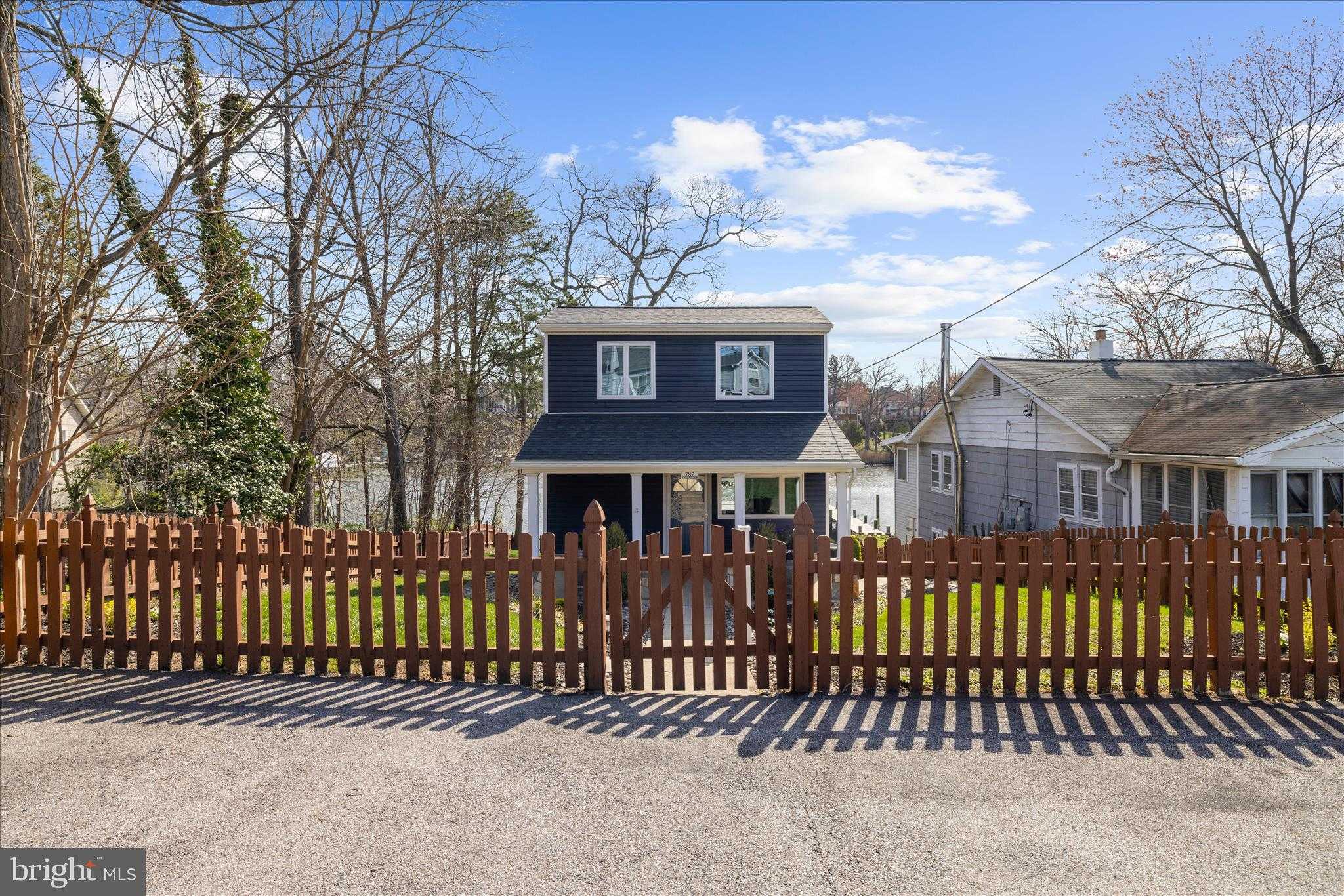 787 Powhatan Beach Rd photo 12